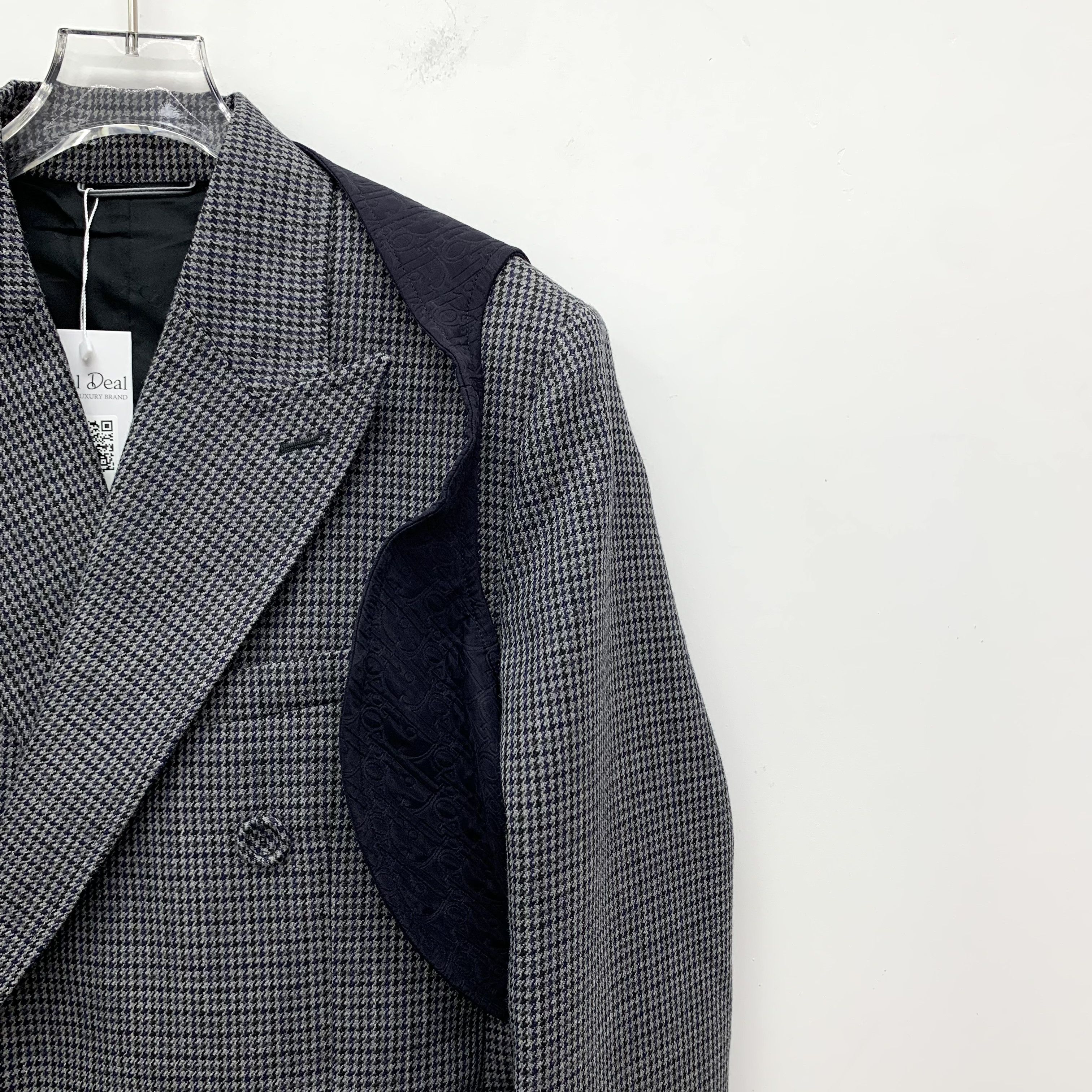 Dior Dior Grey Houndstooth Wool Double-Breasted Coat (Size 46) Size US S / EU 44-46 / 1 - 8 Thumbnail