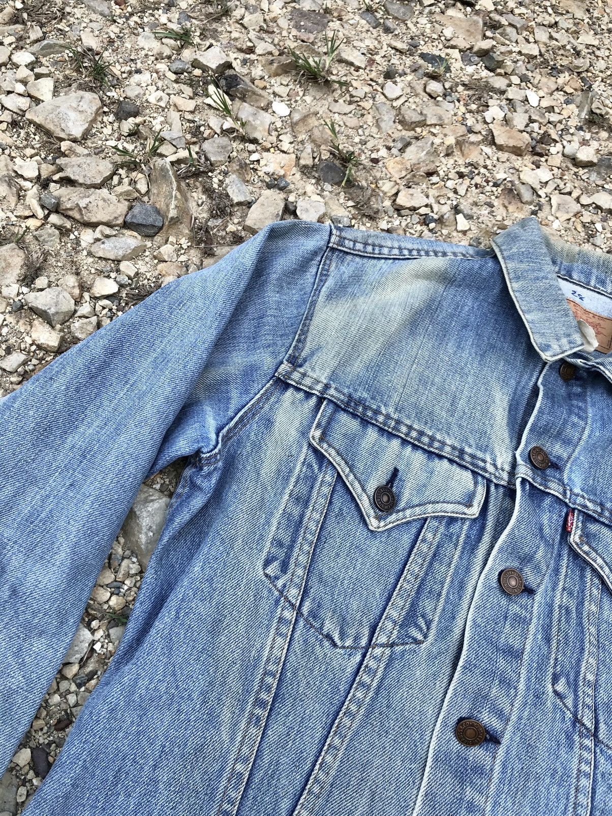 Levi's 80s LEVIS TYPE 3 FADED BLUE JACKET Size US S / EU 44-46 / 1 - 2 Thumbnail