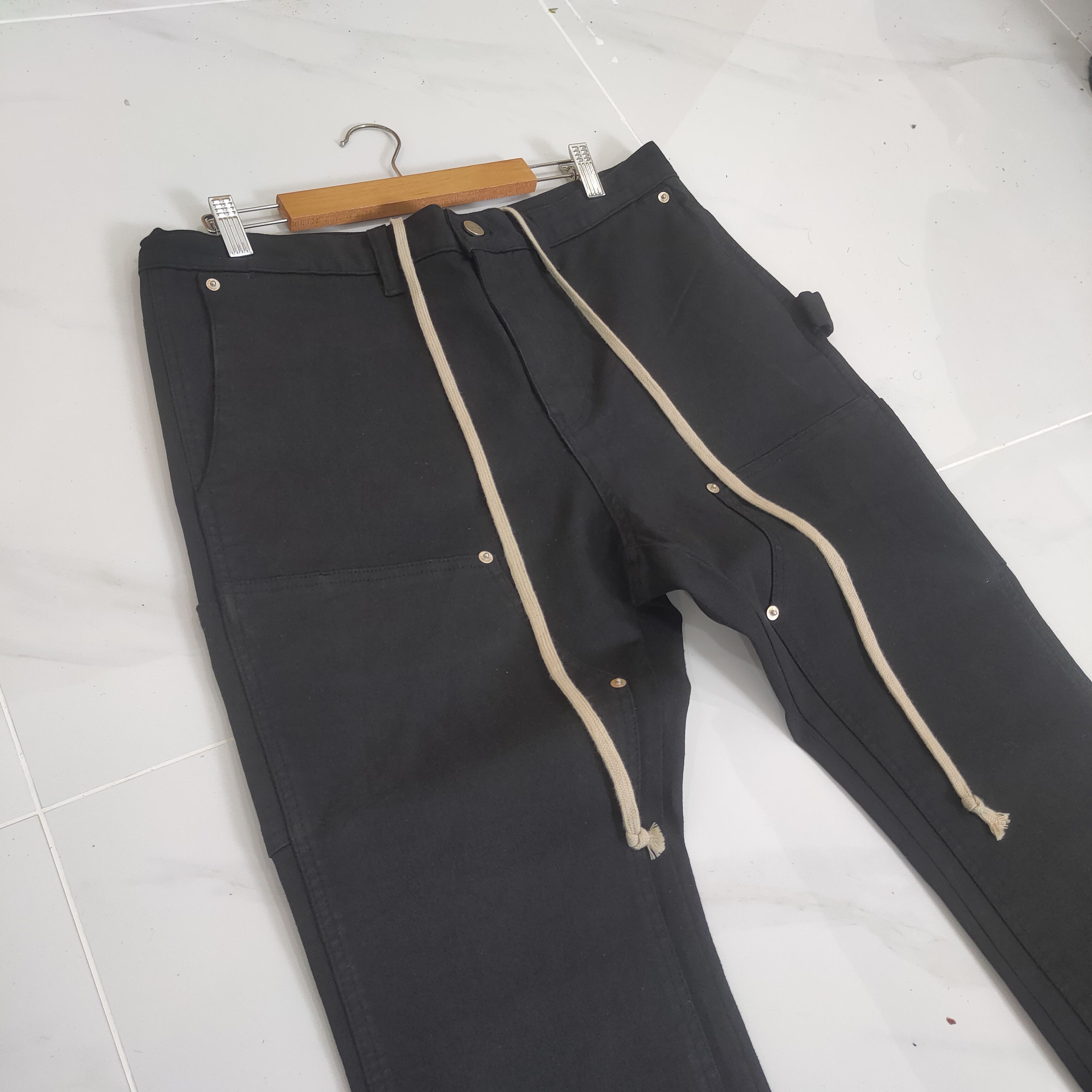 Japanese Brand ATTENTIONROW DOUBLE KNEE FLARED CARGO PANTS Size US 34 / EU 50 - 4 Thumbnail