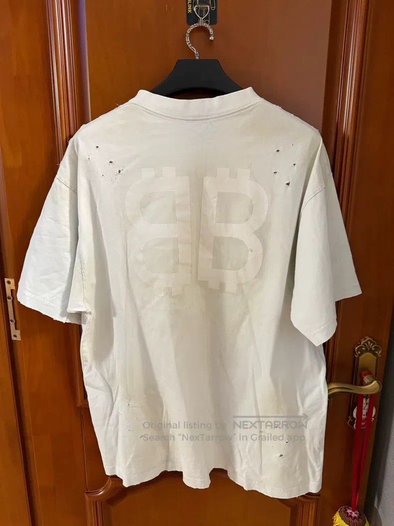 Balenciaga Balenciaga Bitcoin Aged Destruction T-Shirt Size US L / EU 52-54 / 3 - 2 Thumbnail