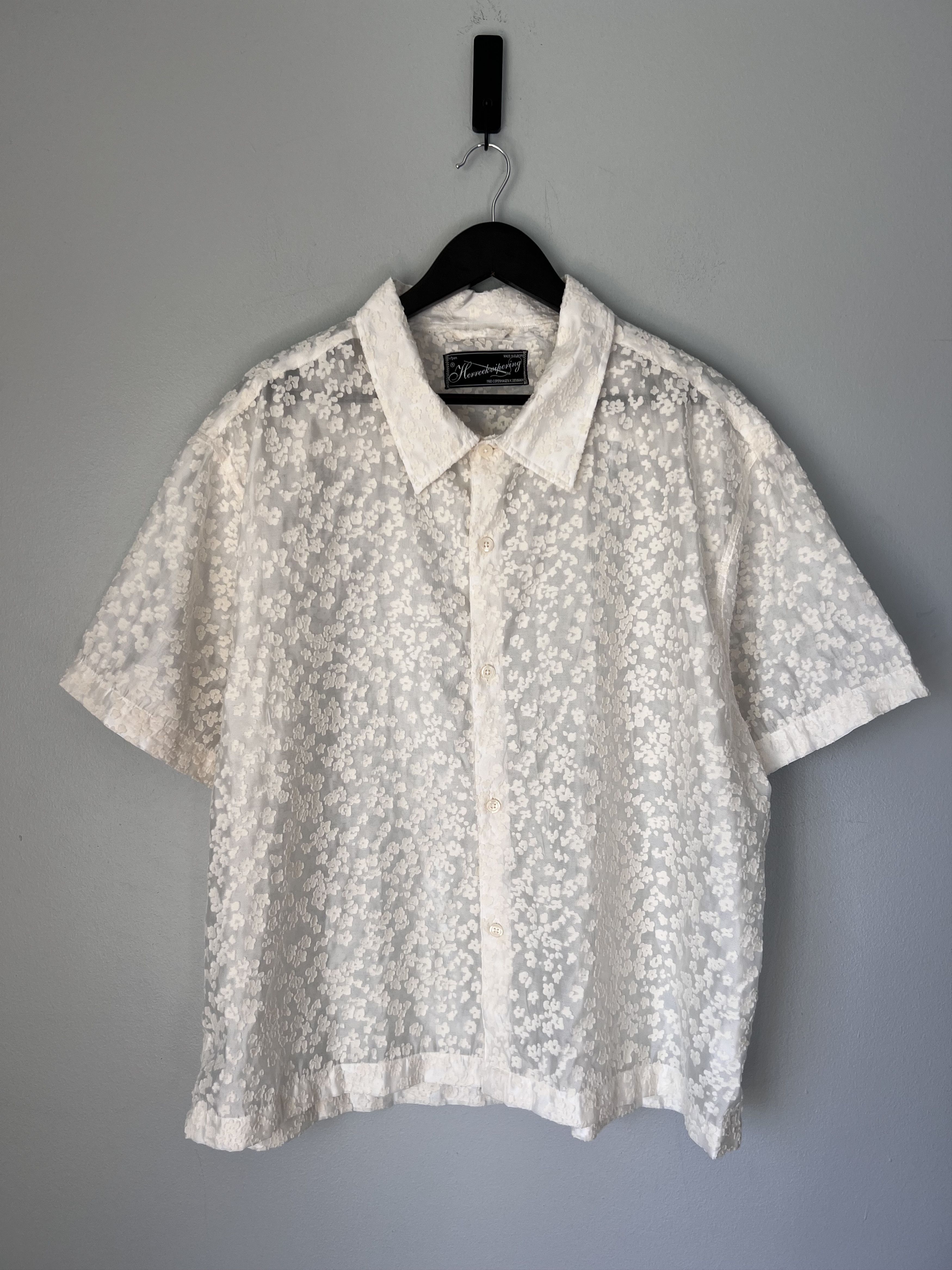 Mfpen mfpen Sheer Floral Holiday Button Up Shirt in White Size US XL / EU 56 / 4 - 1 Thumbnail