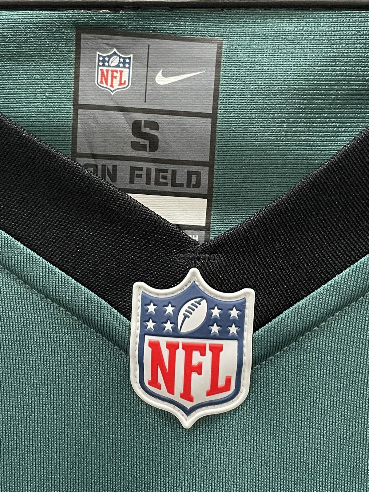NFL Final Drop💥Philadelphia Eagles NFL Jersey Carson Wentz Size US S / EU 44-46 / 1 - 5 Thumbnail