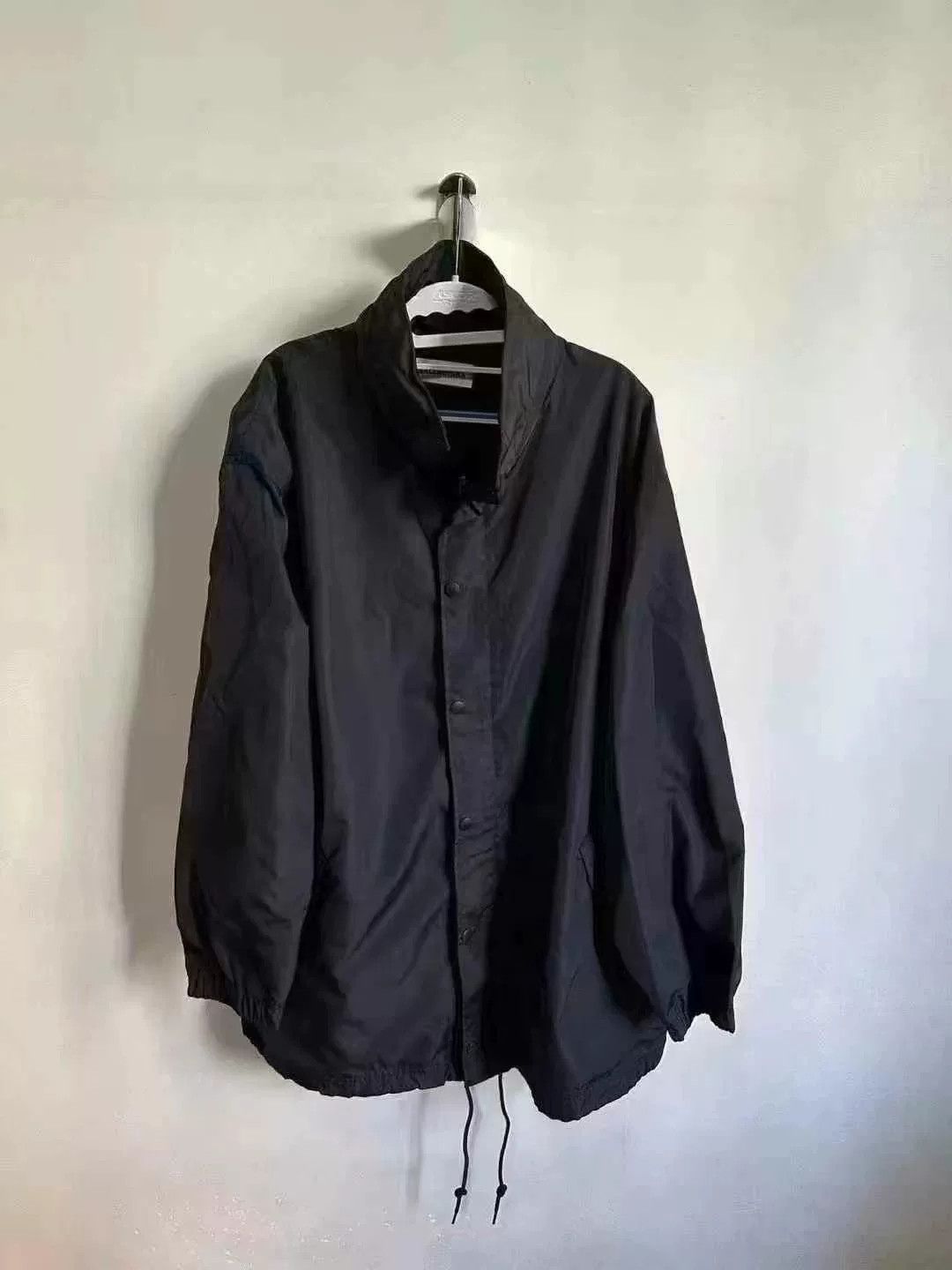 Balenciaga Balenciaga Football Windbreaker Jacket Size US S / EU 44-46 / 1 - 1 Thumbnail