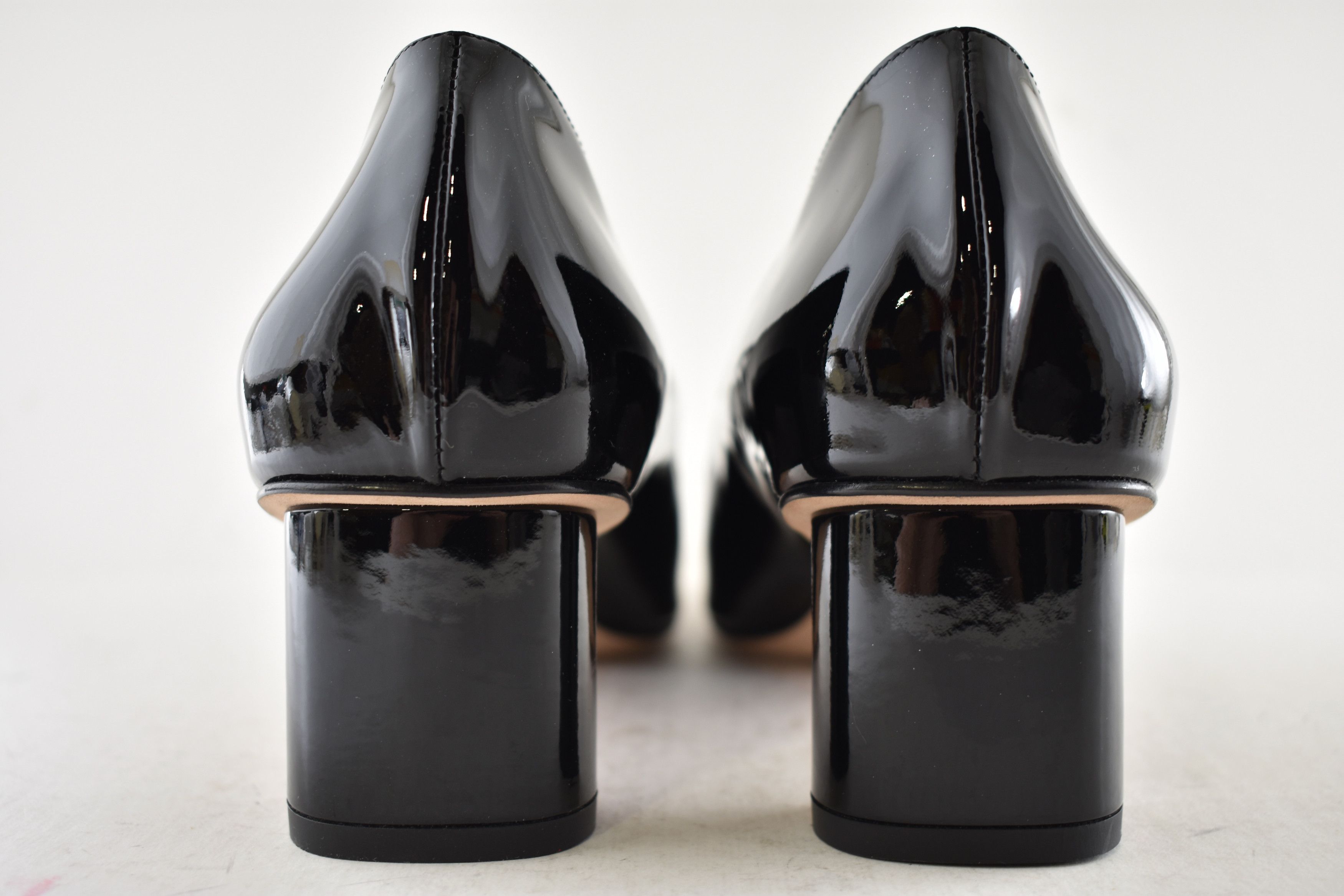 Dior Dior Jolie Patent Maryjane Pearl Strap Heel Pump 39.5 Size US 9.5 / IT 39.5 - 18 Thumbnail