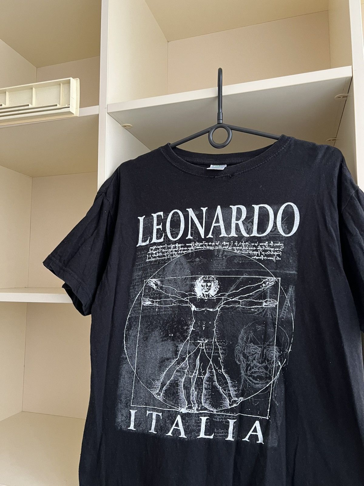 Vintage Vintage Leonardo da Vinci Vitruvian Man T-Shirt Black Italia Size US L / EU 52-54 / 3 - 3 Thumbnail
