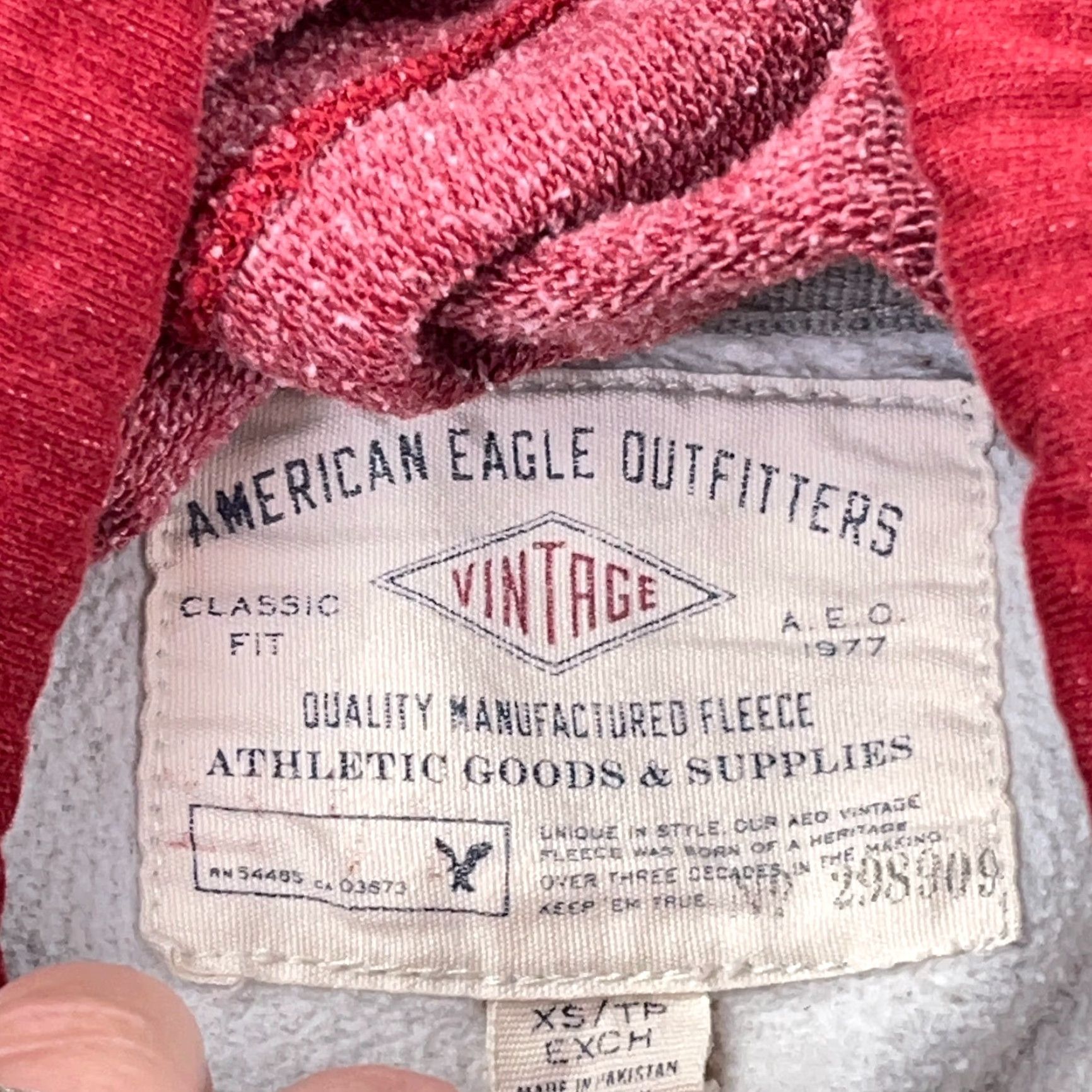 American Eagle Outfitters Vintage American Eagle Outfitters Hoodie Men XS Red Gray Sweatshirt Spellout Raglan Hooded Sweatshirt Size US XS / EU 42 / 0 - 3 Thumbnail