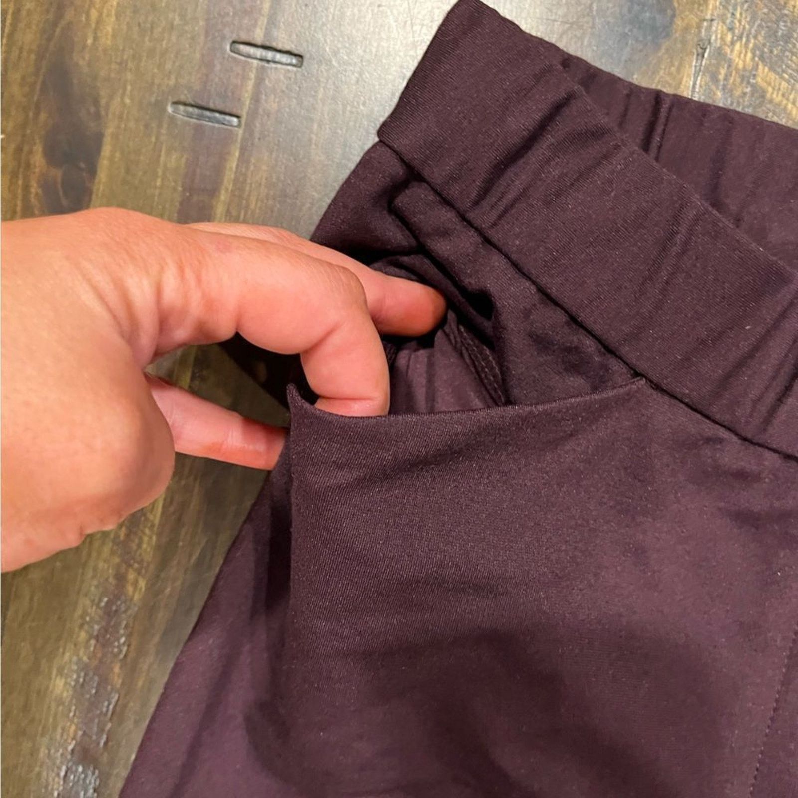 Vintage J. Jill Essential Pure Slim-Leg Pants Dark Plum Size XS Size 23" - 2 Thumbnail