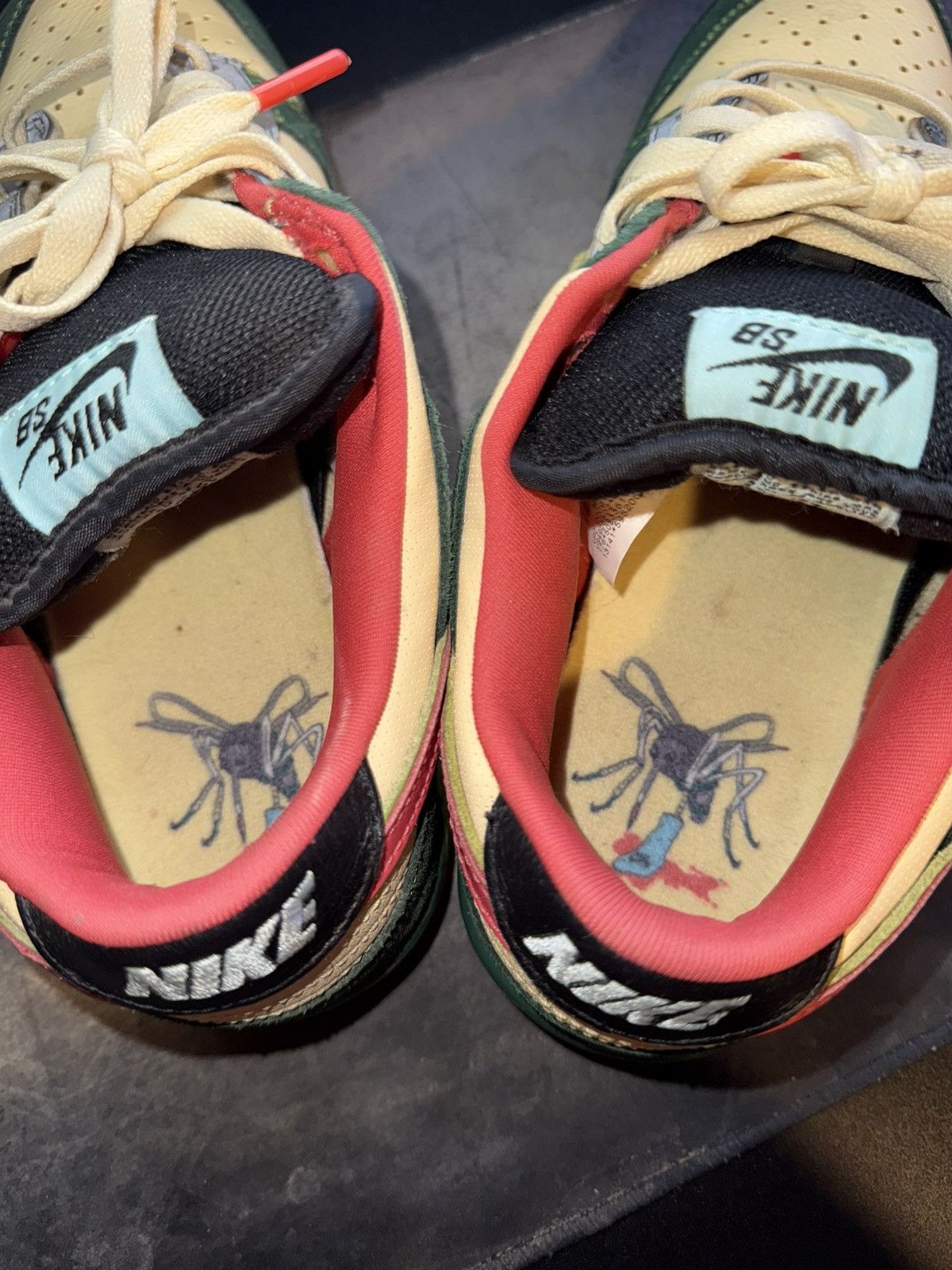Nike Nike sb dunk low mosquito Size US 9 / EU 42 - 8 Thumbnail