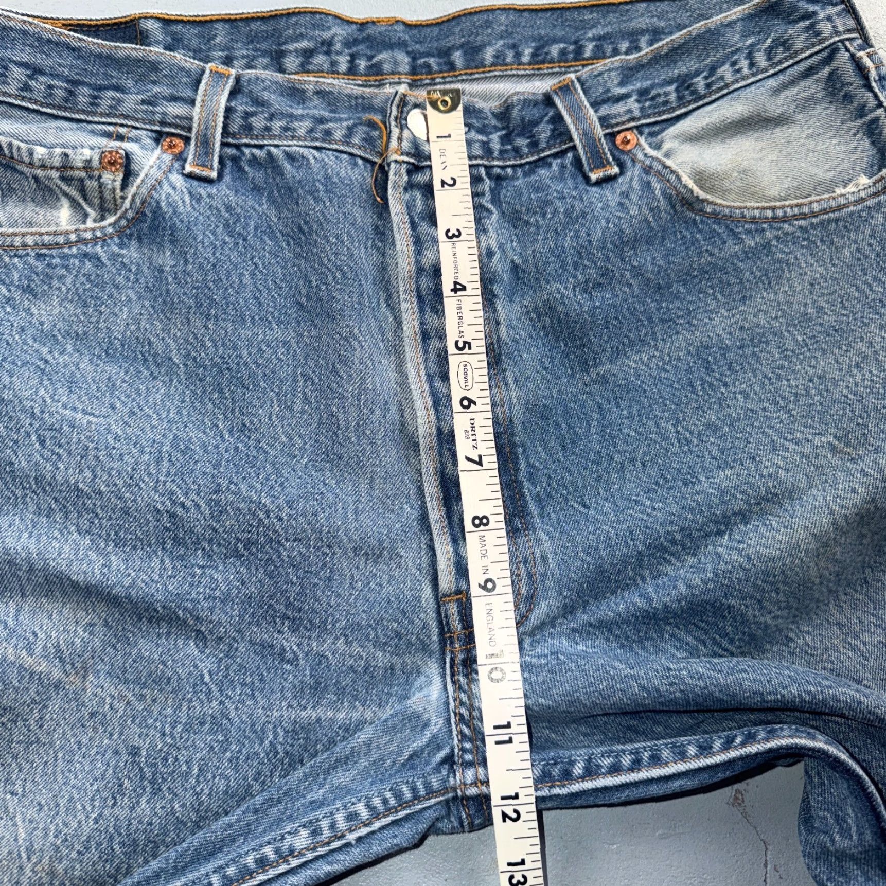 Levi's VINTAGE Levi's 501 Jeans - 90s USA, Straight Leg, Light Wash Blue, 38x30, 5-Pocket, Denim, Regular, Men / Adult, Button Closure, Cotton, Classic Fit Size US 38 / EU 54 - 7 Thumbnail