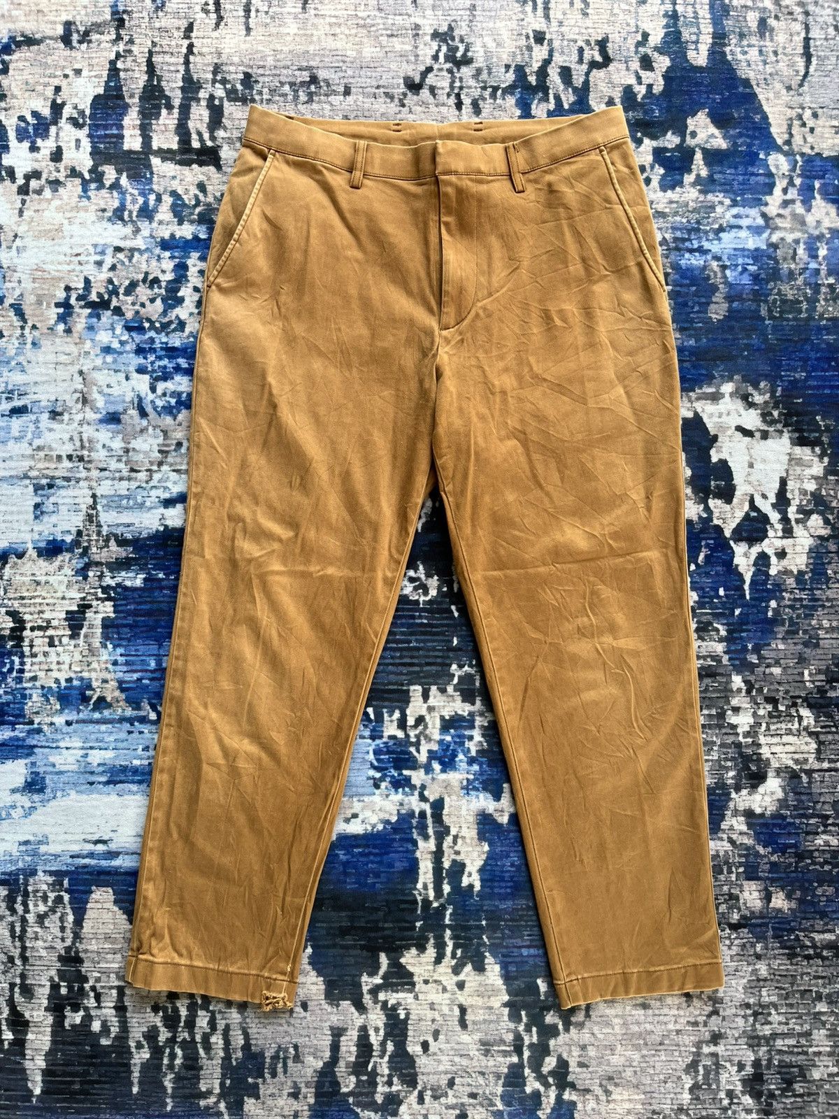 Uniqlo 🔥Uniqlo Khakis Relaxed Pants Size US 31 - 2 Thumbnail