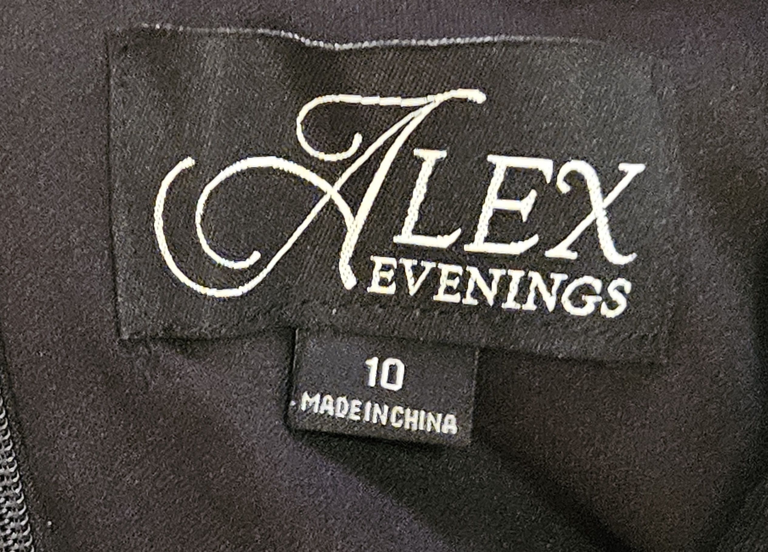 Alex Evenings Alex Evenings Cold-Shoulder Draped Metallic Gown Size 10 Size L / US 10 / IT 46 - 7 Thumbnail
