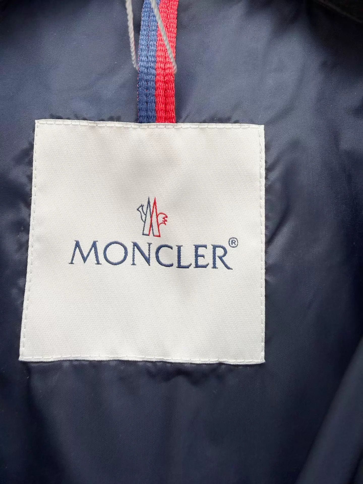 Moncler Moncler Shell Jacket 00 (worn once) Size XXS / US 00 / IT 34 - 4 Thumbnail
