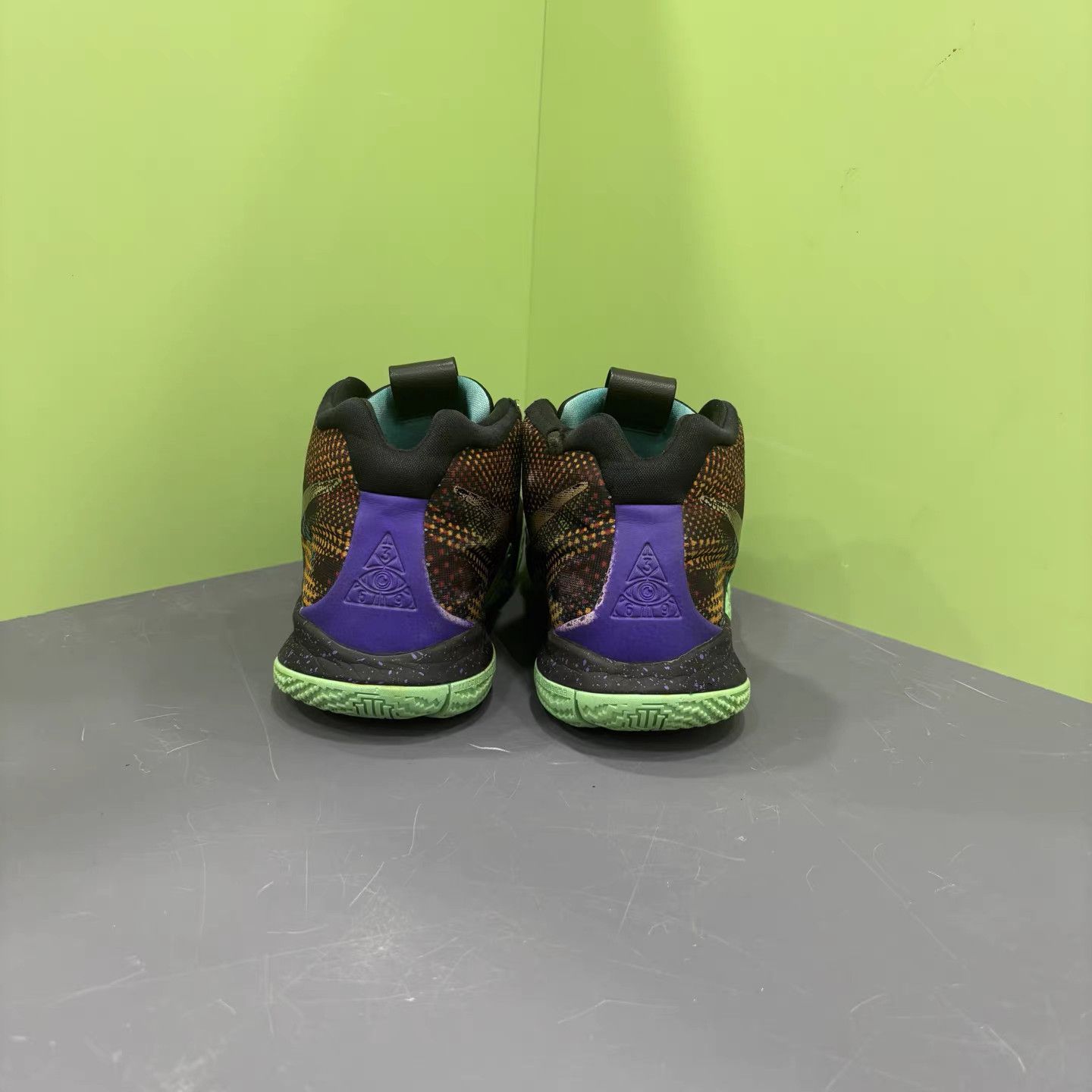 Nike Nike Kyrie 4 Mamba Mentality Basketball Shoes K15 Size US 10 / EU 43 - 6 Thumbnail