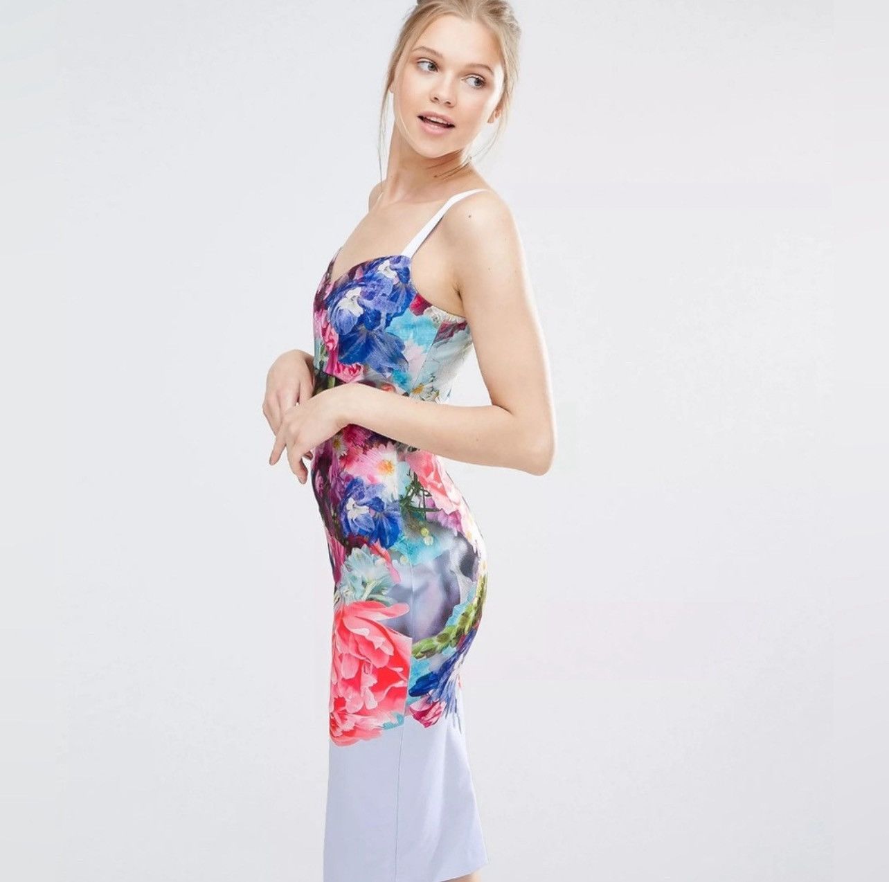 Ted Baker Ted Baker Emore Bodycon Dress in Focus Bouquet Print Midi Size S / US 4 / IT 40 - 1 Thumbnail