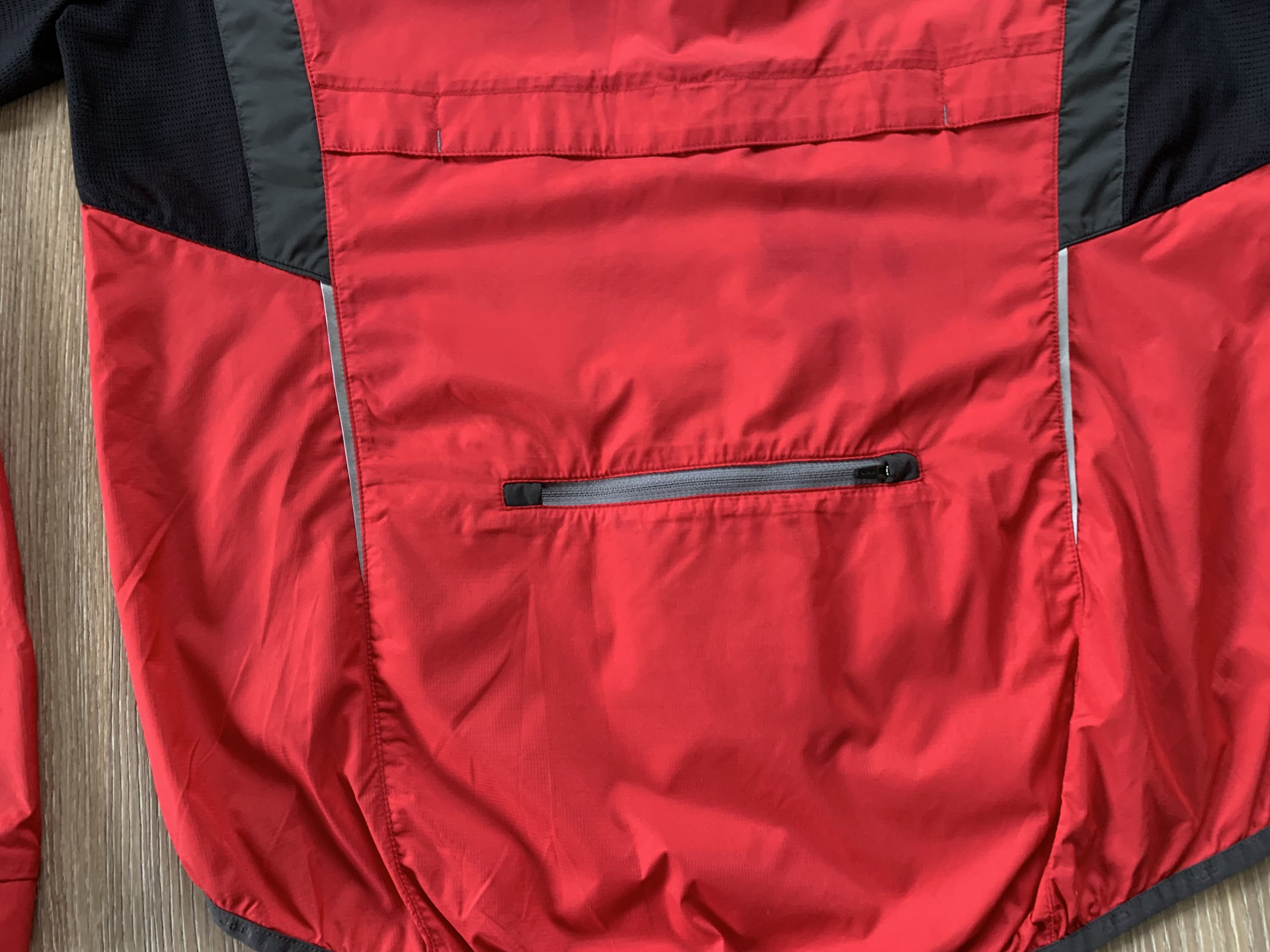 Sports Specialties DHB Turbulence Windproof Cycling Jacket Size US XL / EU 56 / 4 - 6 Thumbnail