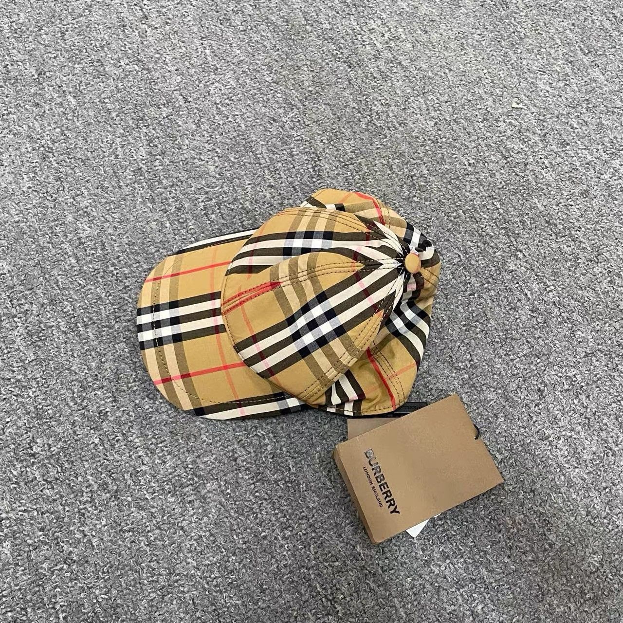 Burberry Burberry Plaid Baseball Cap K28 Size ONE SIZE - 2 Thumbnail