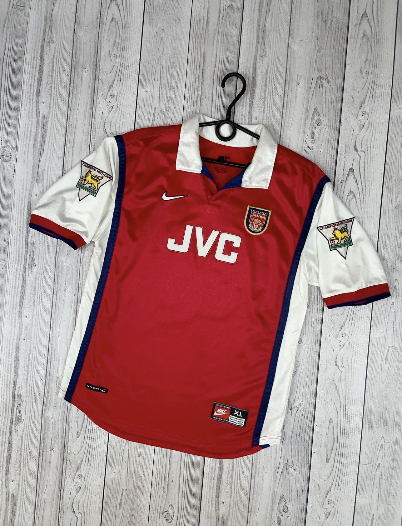 Nike Vintage nike Arsenal soccer jersey 17 Petit rare size S Size US S / EU 44-46 / 1 - 2 Thumbnail