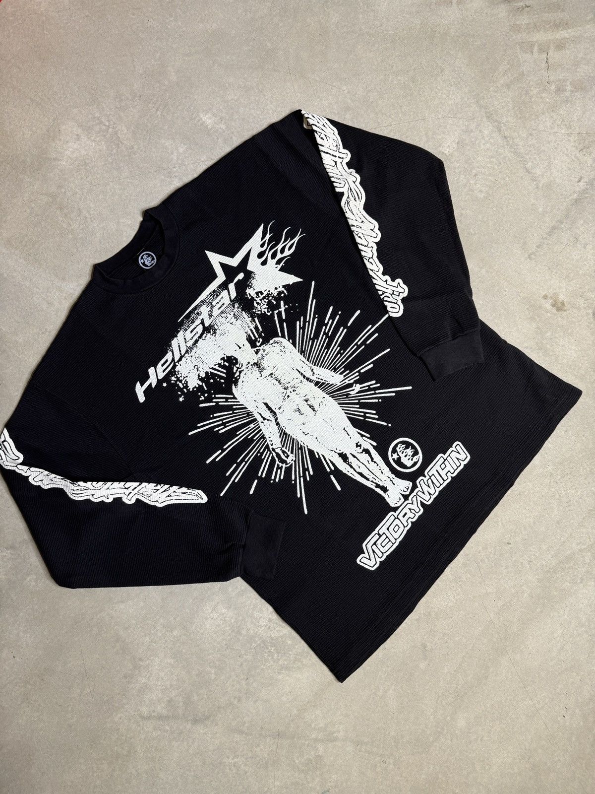 トップス HELLSTAR STUDIOS victory thermal Hellstar Studios Victory Thermal Long Sleeve T-Shirt 'Cream