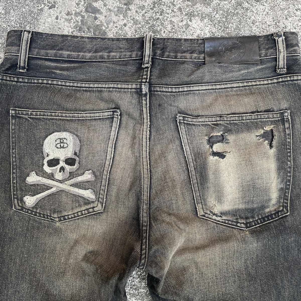 Mastermind Japan × Stussy Stussy x mastermind Japan Denim Pants Black Skull Embroidery Size US 34 / EU 50 - 3 Thumbnail