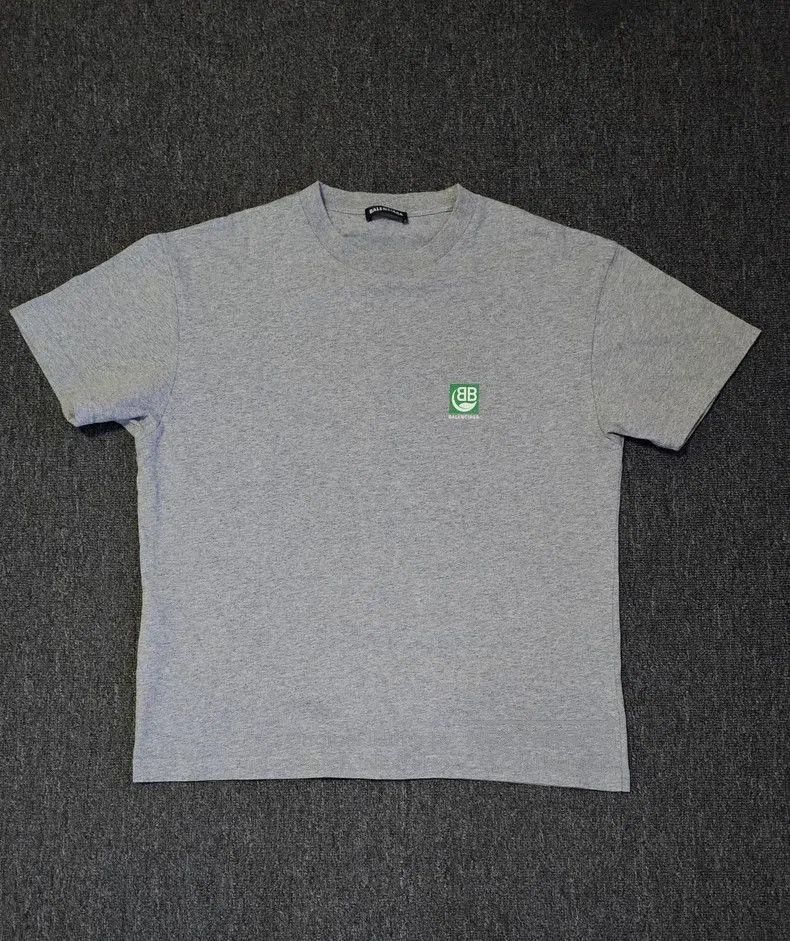 Balenciaga Balenciaga Oversize Short Sleeve T. Size US M / EU 48-50 / 2 - 1 Thumbnail