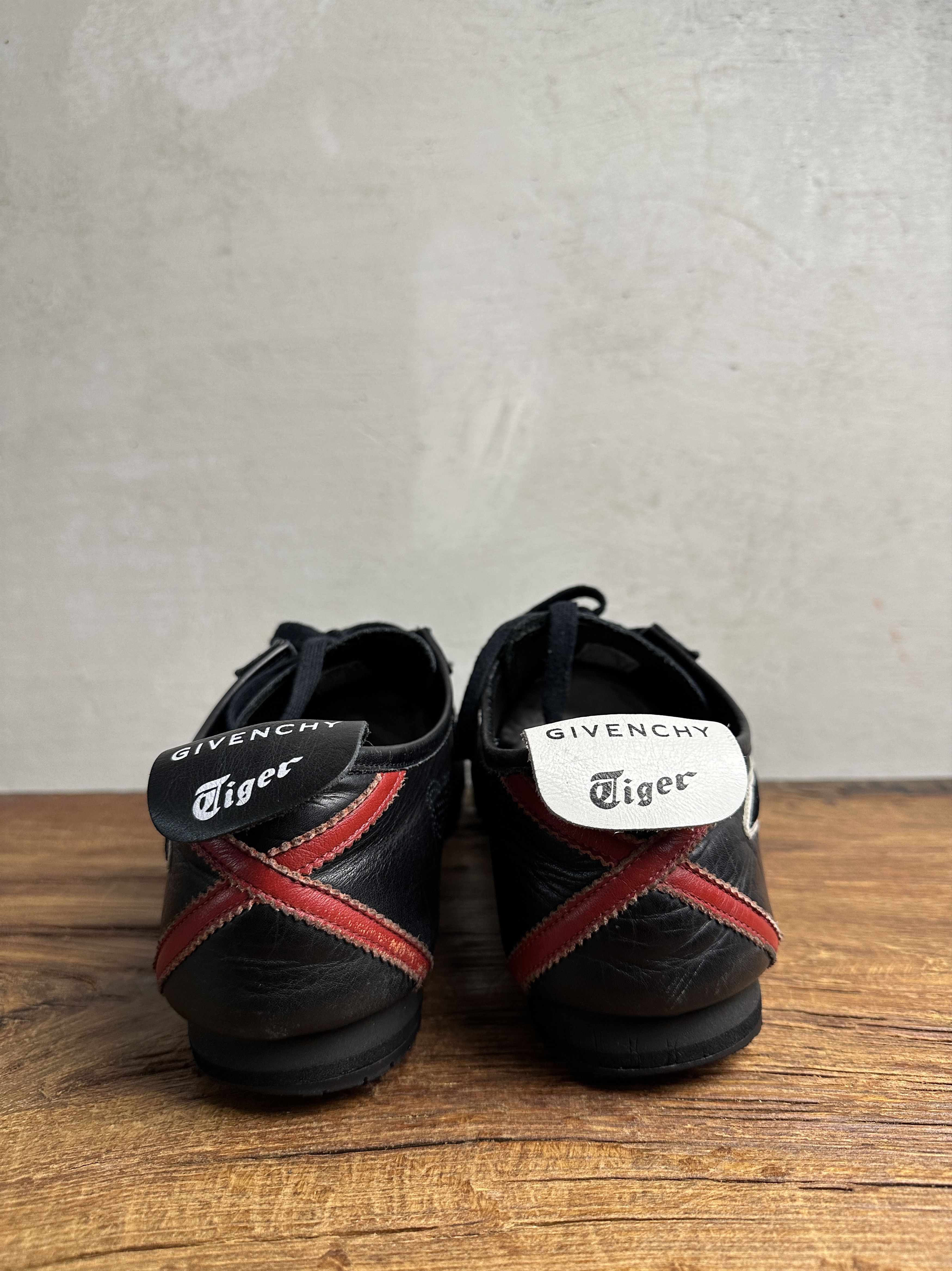 Givenchy RARE Givenchy Onitsuka Tiger MADE IN JAPAN Mexico66 Sneakers Size US 11 / EU 44 - 5 Thumbnail