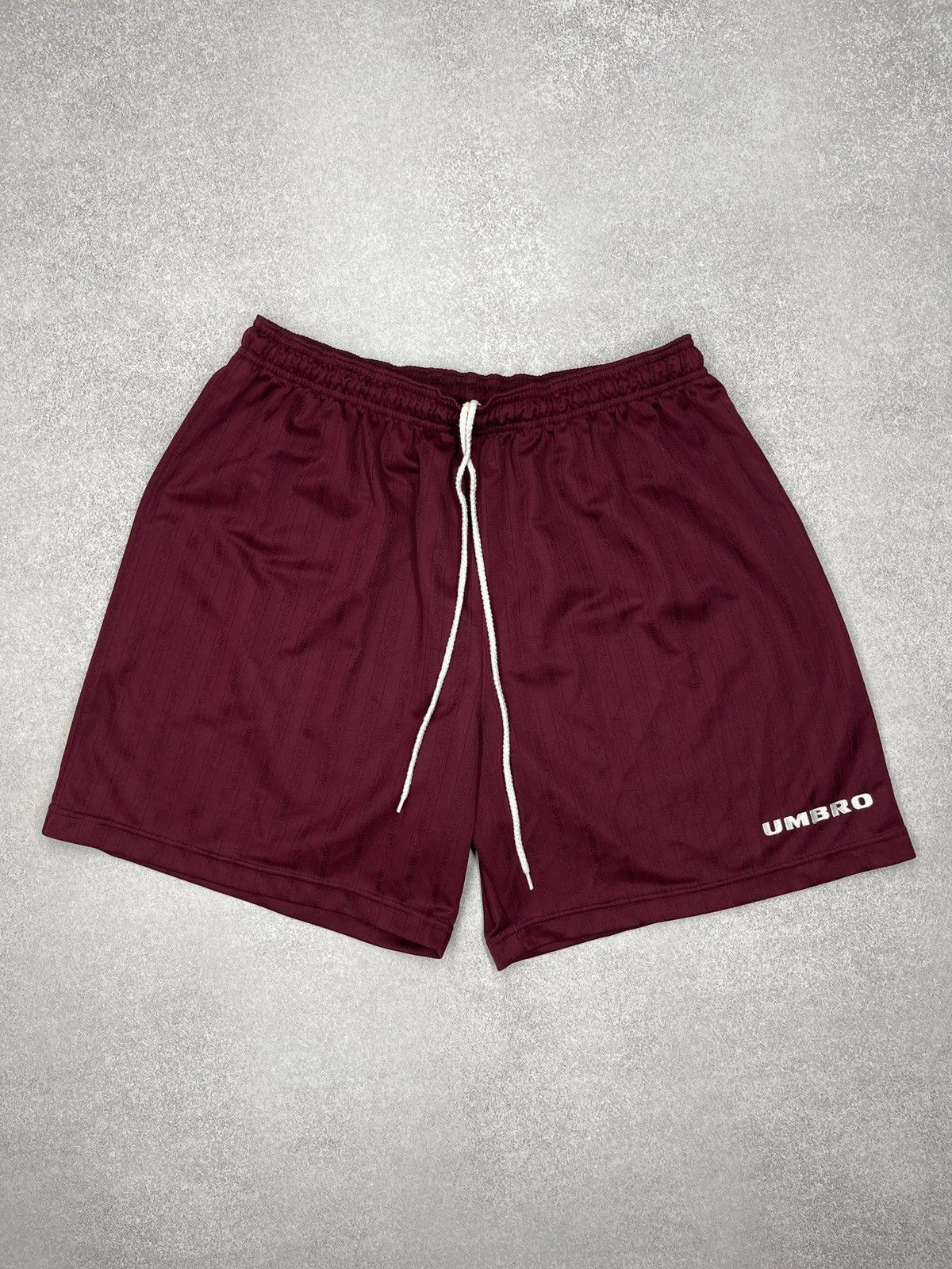 Umbro Vintage Umbro Basic Vinous Shorts Football Y2K Soccer Size US 36 / EU 52 - 2 Thumbnail