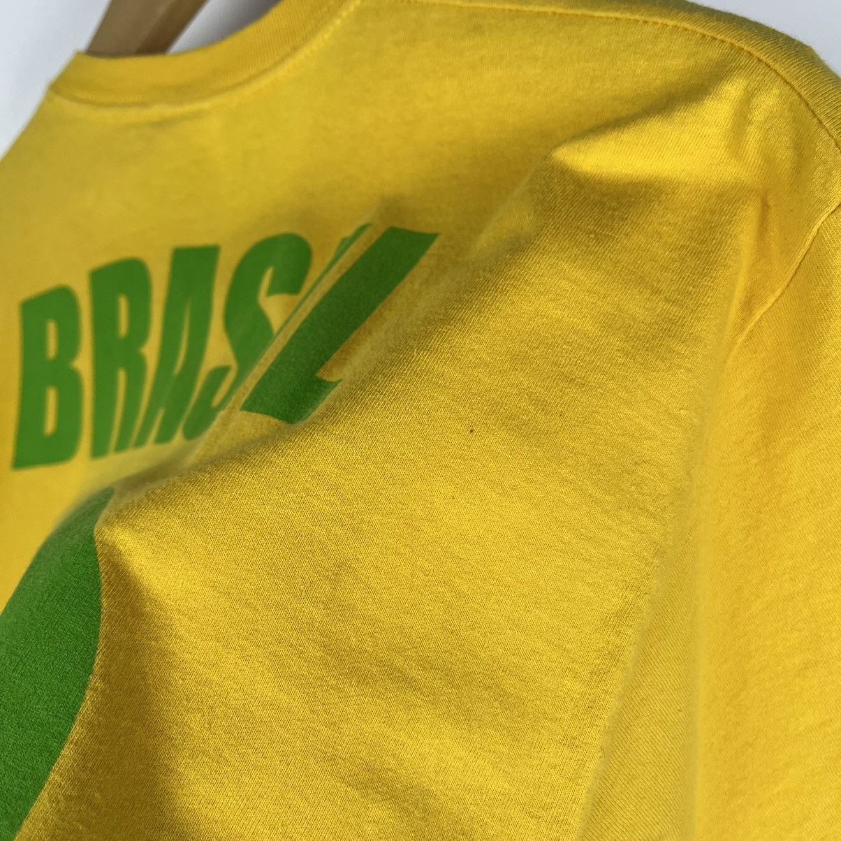 Vintage Vintage Brazil 10 True football fans Humor y2k weed tee 90’s Size US S / EU 44-46 / 1 - 21 Thumbnail