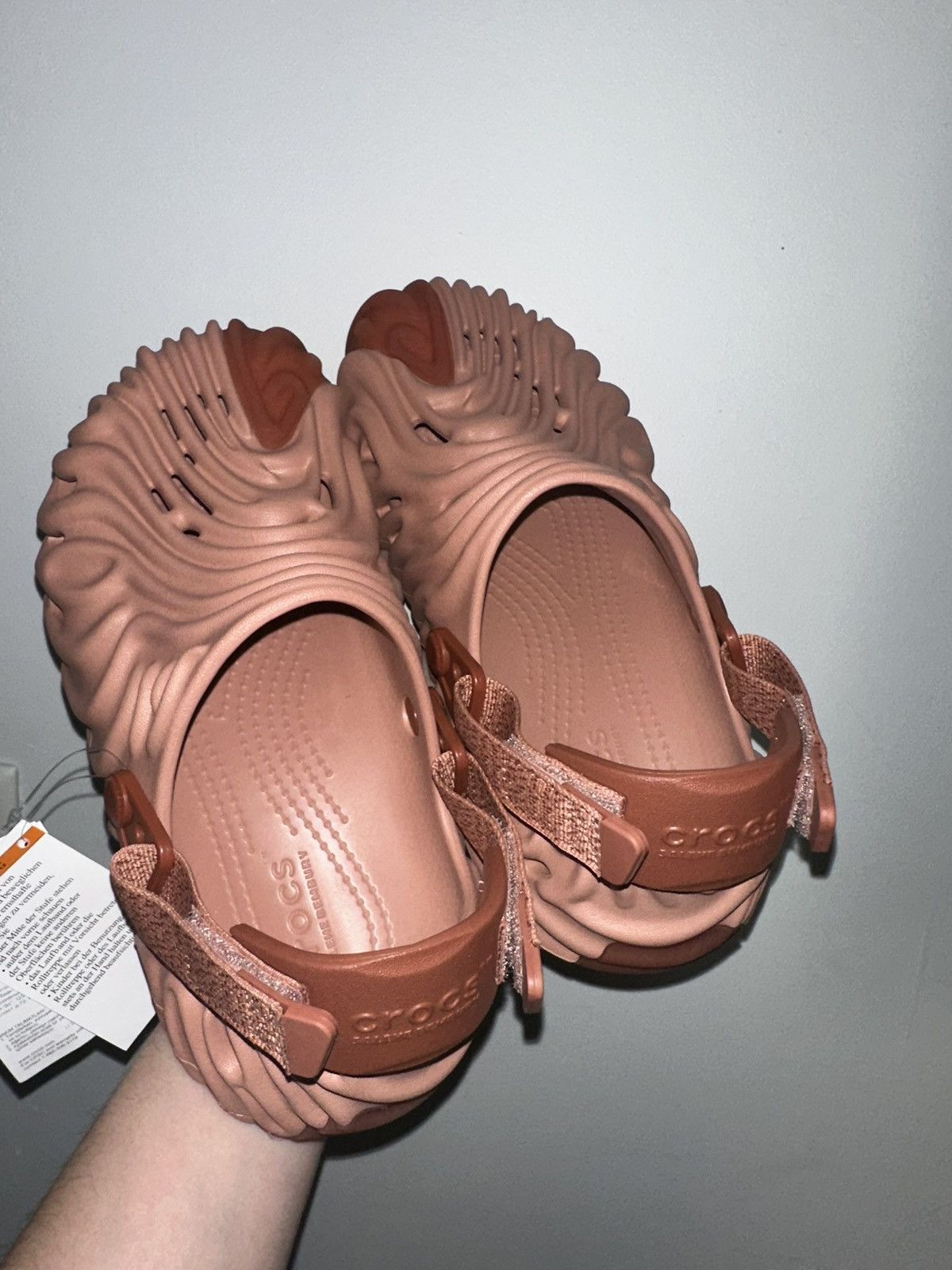 Crocs × Salehe Bembury PALE BLUSH SALEHEBEMBURY CROCS Size US 6 / EU 39 - 3 Thumbnail