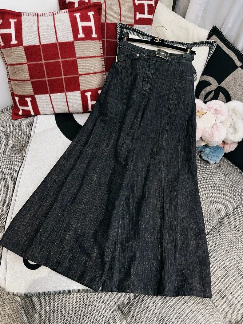 Chanel 23S show popular blue and gray shiny wide-leg jeans