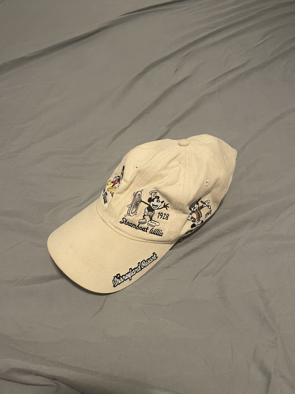 Disney 6 panel Mickey Eras Hat Size ONE SIZE - 1 Thumbnail