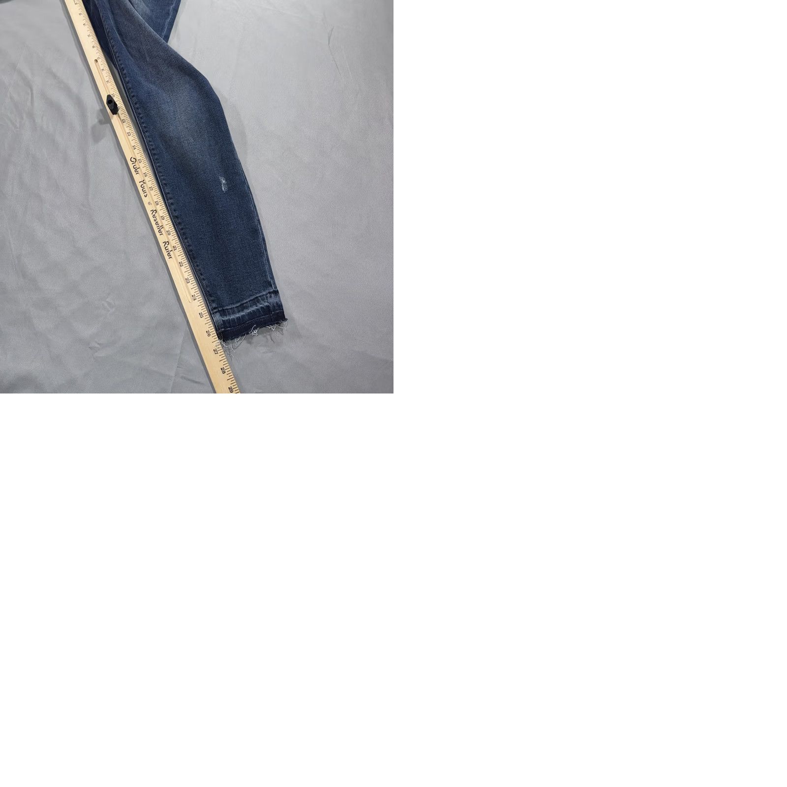 Spanx Spanx Jeans Womens M Blue Pull On Jeggings Skinny Raw Hem Distressed Denim Size 32" / US 10 / IT 46 - 9 Thumbnail