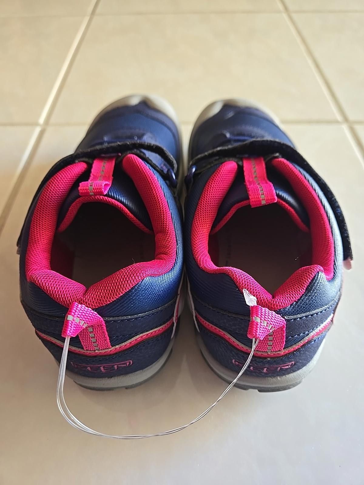 KEEN KEEN Knotch Peak Sneakers Womens Size 6 Waterproof Shoes NEW Size US 6 / IT 36 - 5 Thumbnail