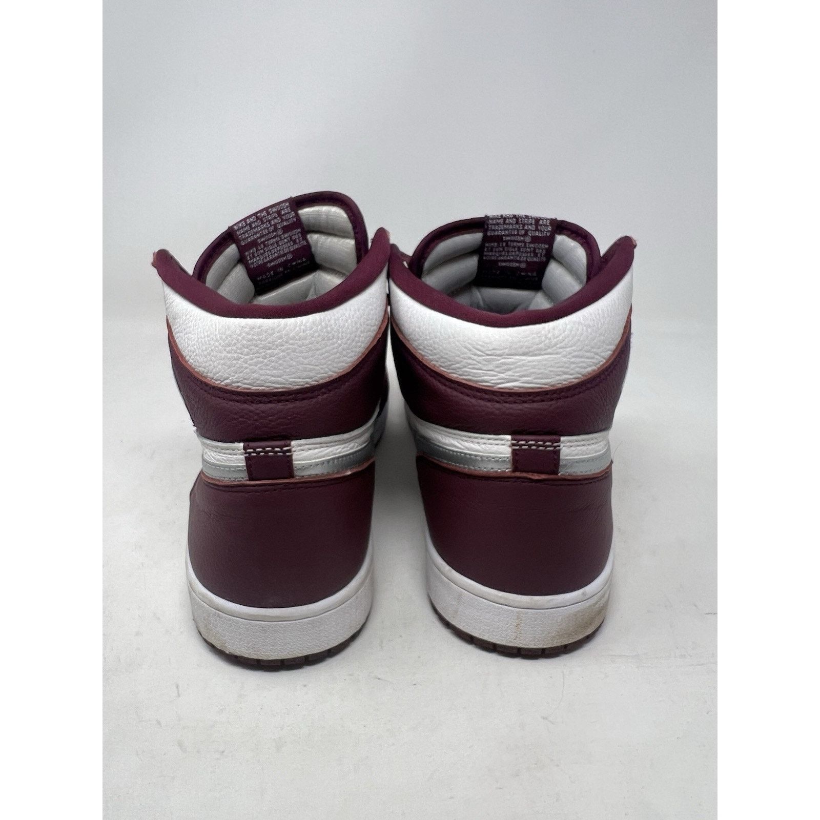 Nike Size 12 - Jordan 1 Retro High OG Bordeaux 555088-611 Size US 12 / EU 45 - 6 Thumbnail