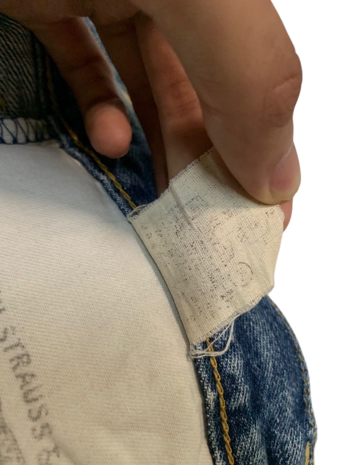 Levi's VINTAGE LEVIS 503B SELVEDGE BIG E FADED DISTRESSED DENIM Size US 28 / EU 44 - 18 Thumbnail