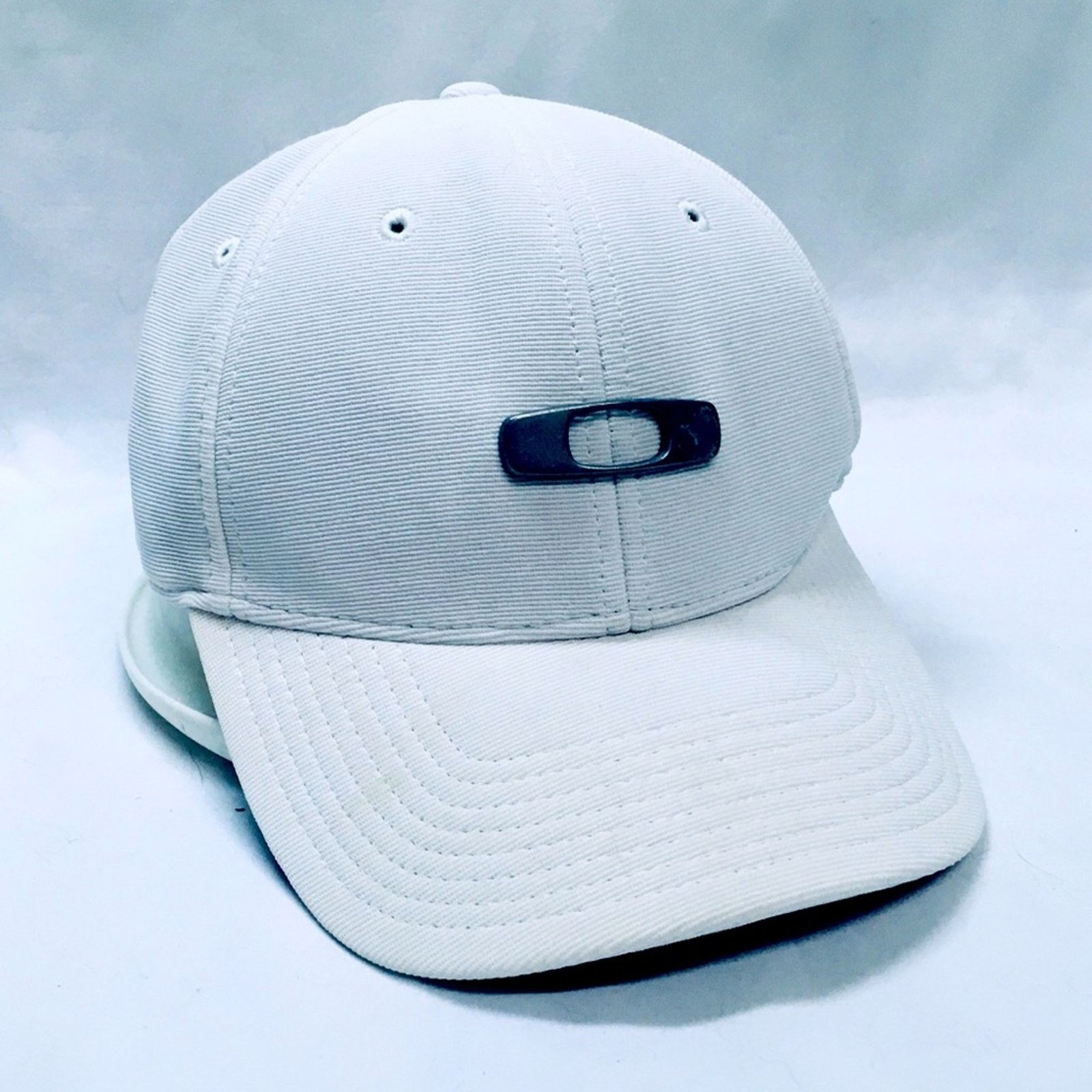 Oakley DISCONTINUED Oakley Mens Fitted Hat / Cap Size S/M Size ONE SIZE - 1 Thumbnail