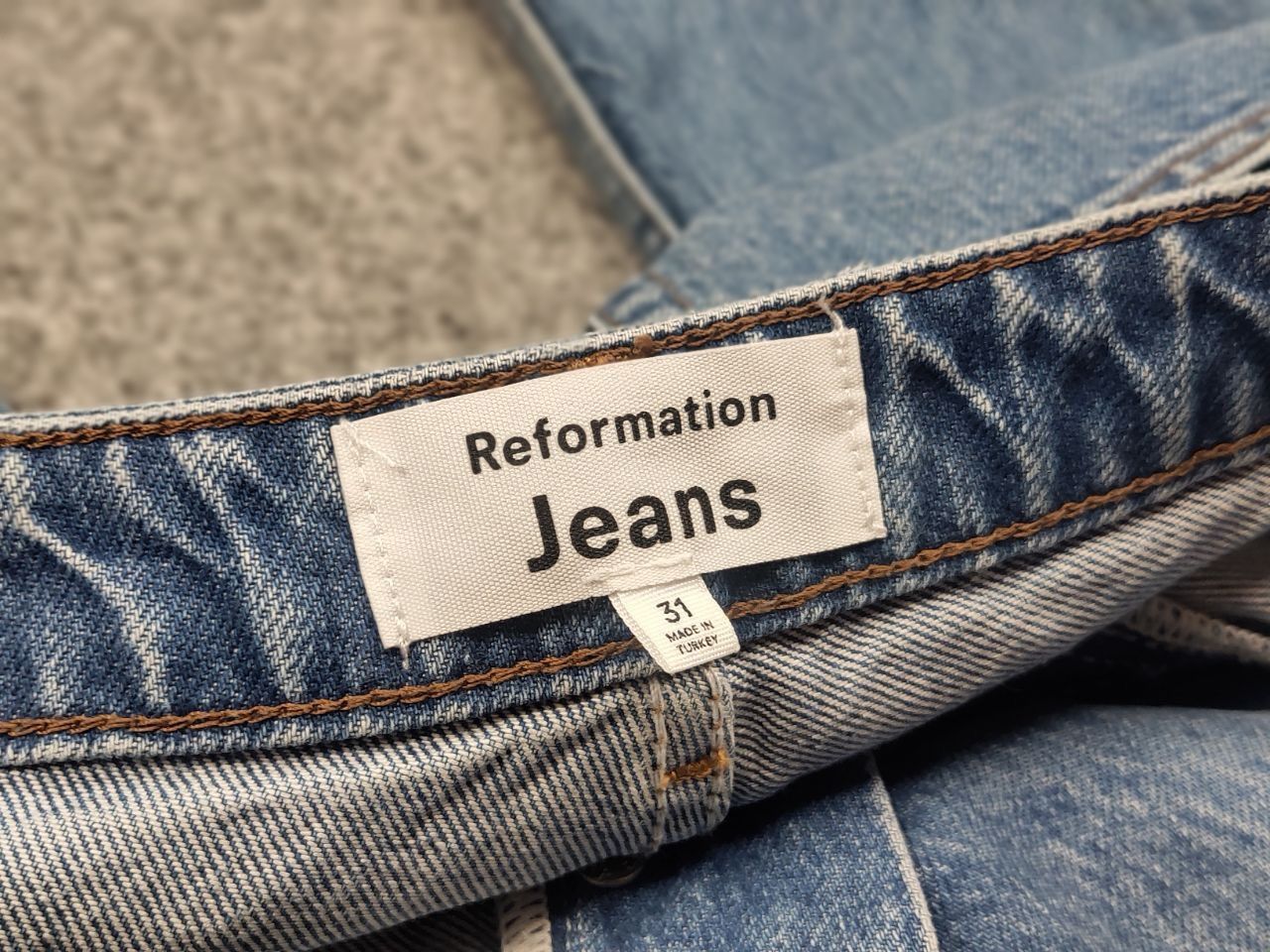 Reformation Reformation design jeans cynthia high rise Straight Denim Size 31" - 9 Thumbnail