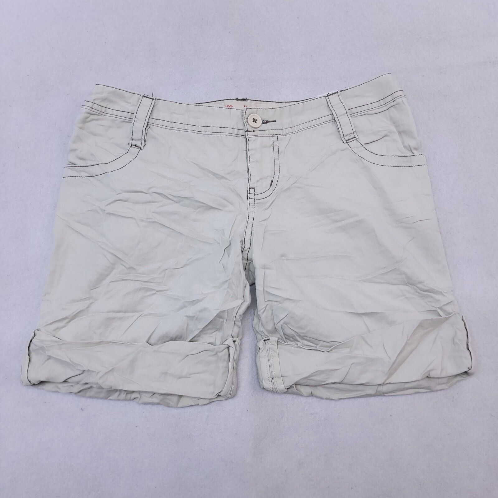 Mossimo Mossimo Button Zip Chino Short Shorts Womens Size 5 Beige Size 30" / US 8 / IT 44 - 1 Thumbnail