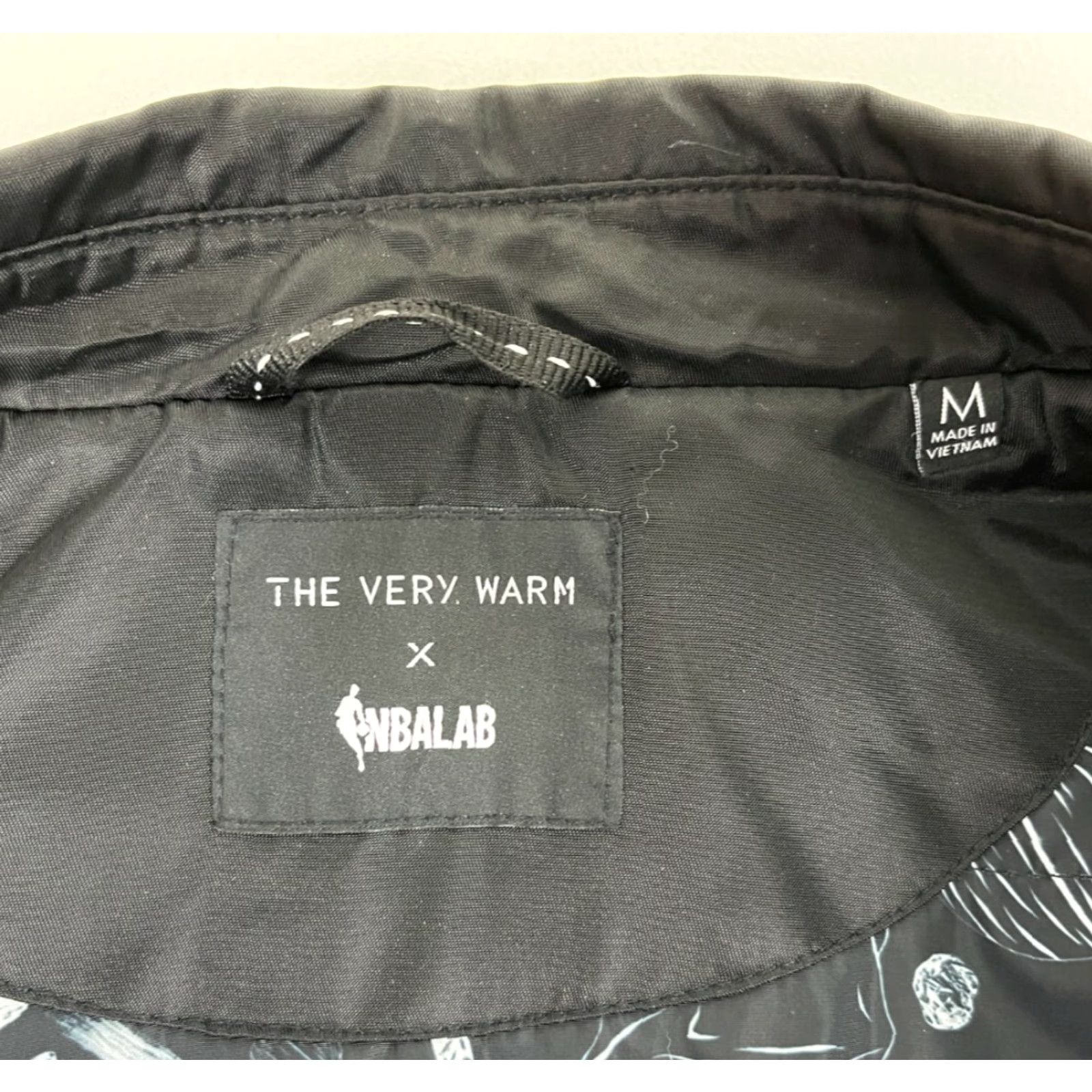 Vintage VINTAGE The Very Warm New York Knicks Jacket M Mens Jacket Black XS? Size US M / EU 48-50 / 2 - 6 Thumbnail