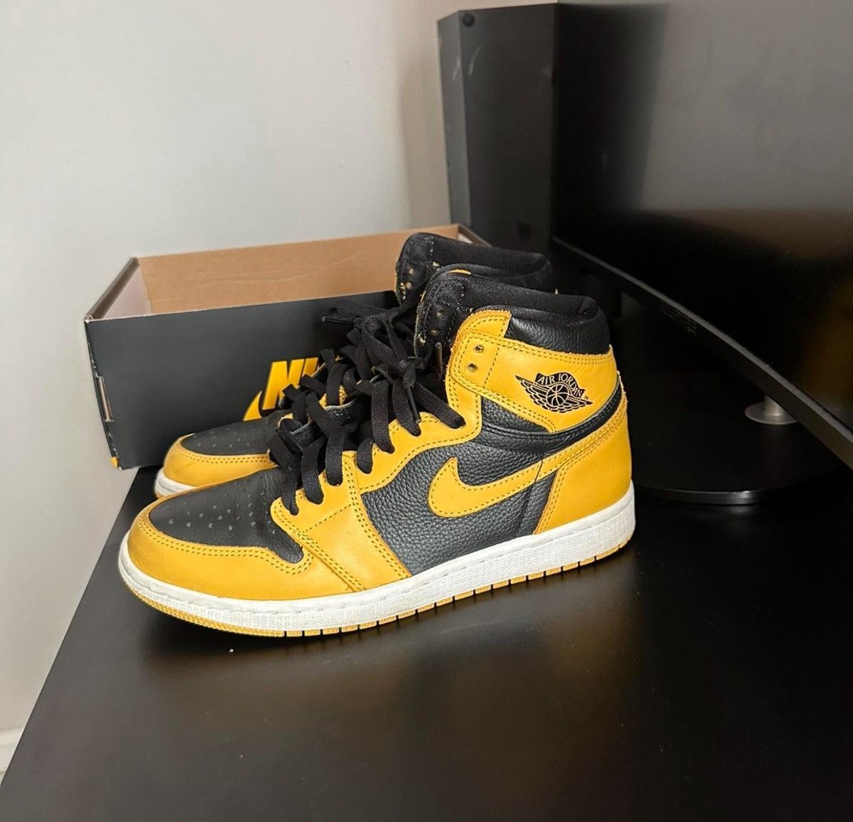 Jordan Brand × Nike Jordan One “Pollen” Size US 8.5 / EU 41-42 - 3 Thumbnail