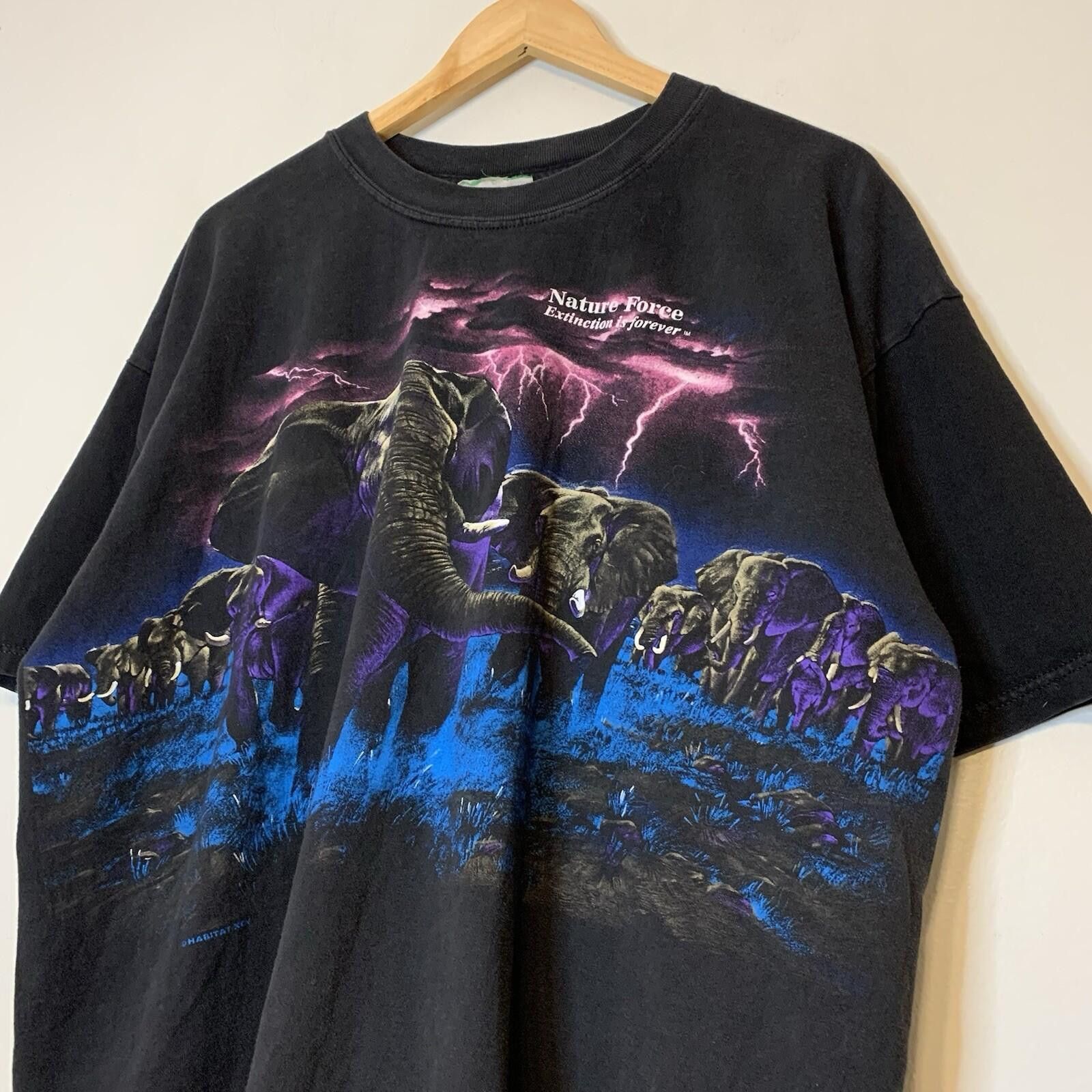 Vintage Vintage 90s Elephant Nature Wrap Around Shirt Black Size XL Size US XL / EU 56 / 4 - 2 Thumbnail