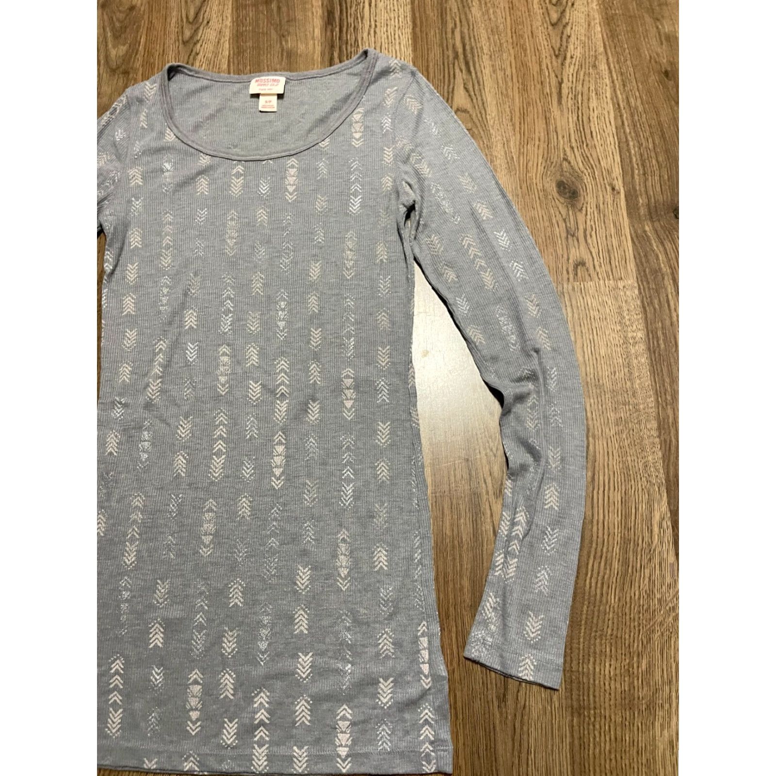 Mossimo **Women's Mossimo Blue White Long Sleeve T-Shirt, Size Small** User: Women's Mossimo Blue White Long Sleeve T-Shirt, Size Small Size S / US 4 / IT 40 - 4 Thumbnail