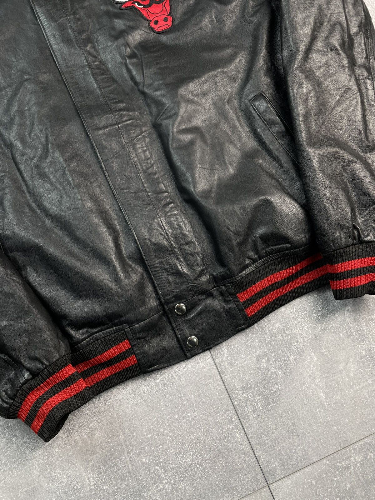 NBA × Vintage Chicago Bulls Vintage Leather Bomber Jacket Size US L / EU 52-54 / 3 - 4 Thumbnail