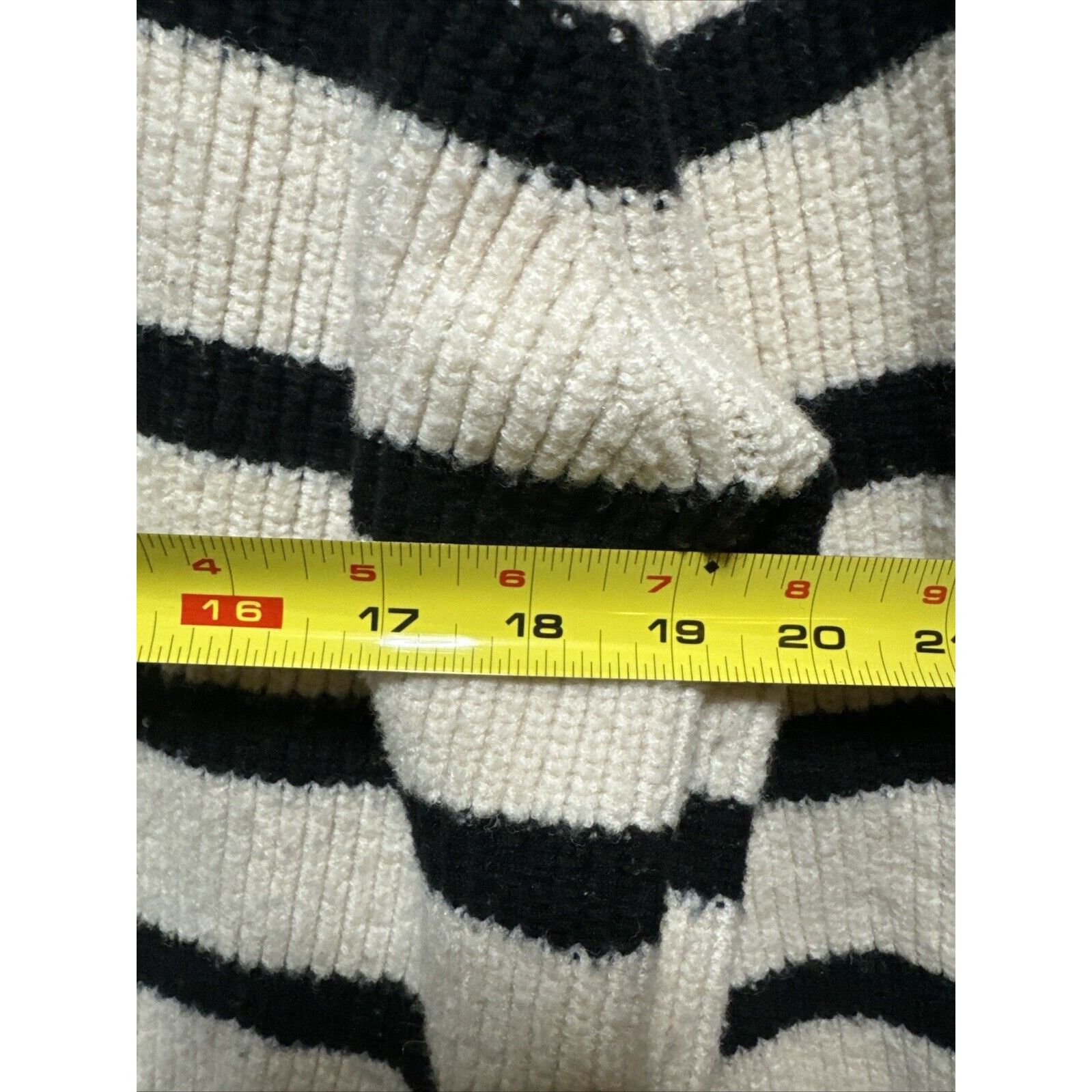 Zara Zara Knit Cropped Oversized Striped Boxy Distressed Sweater Size S / US 4 / IT 40 - 10 Thumbnail