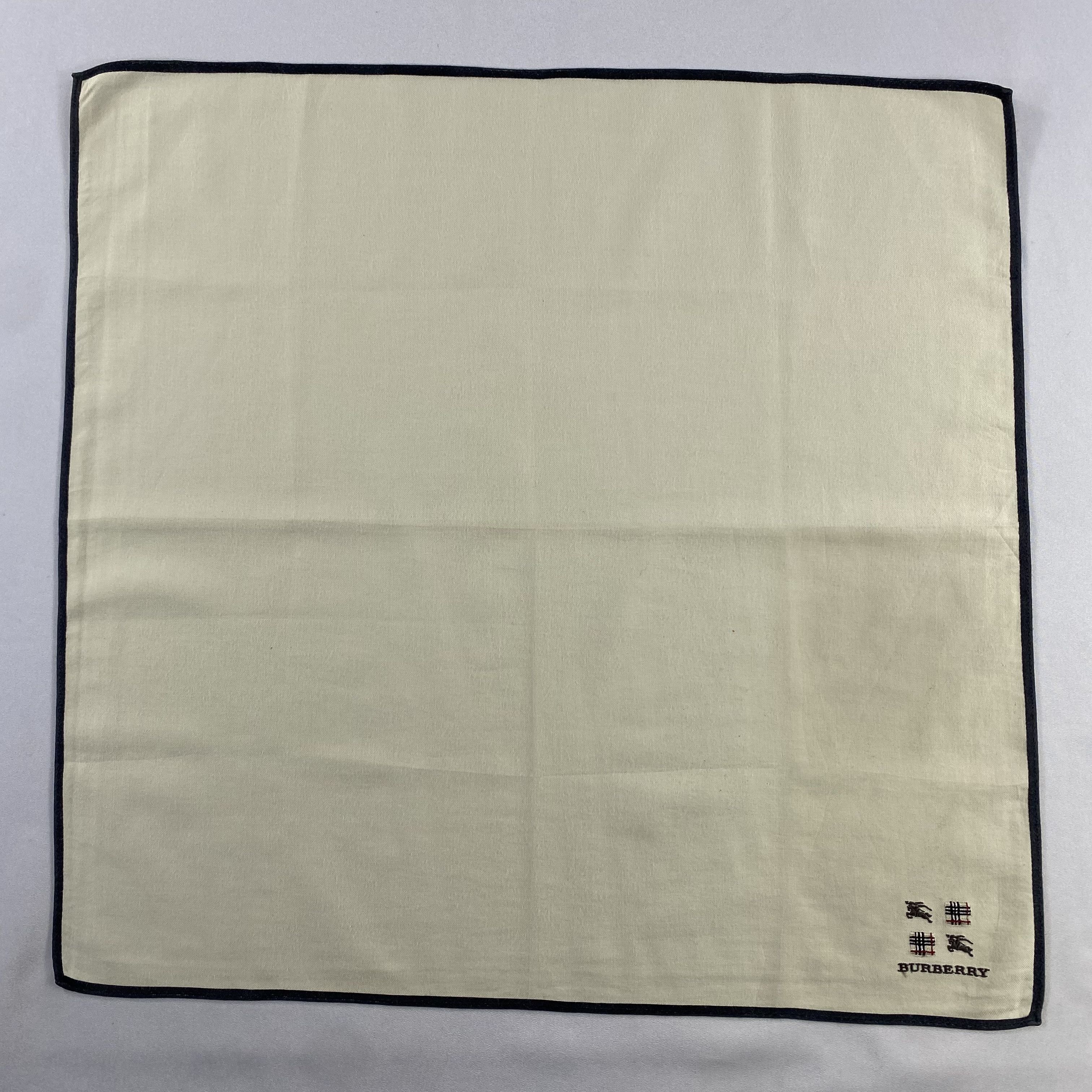 Burberry × Vintage Burberry Handkerchief / Neckerchief / Bandana-P1154 Size ONE SIZE - 1 Thumbnail