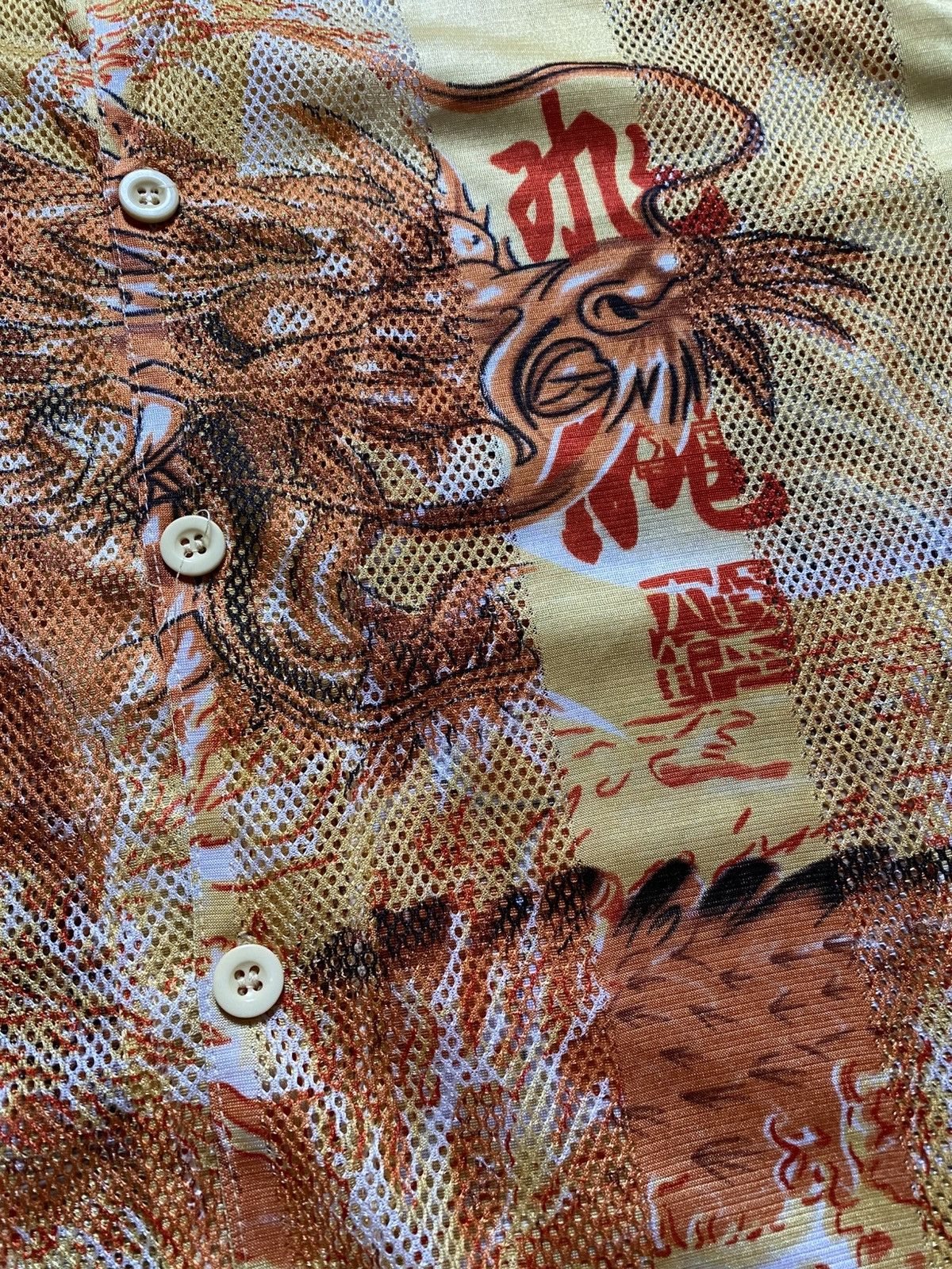 Other Shirt vintage golden chinese dragon 2000’s y2k tee Size US L / EU 52-54 / 3 - 3 Thumbnail
