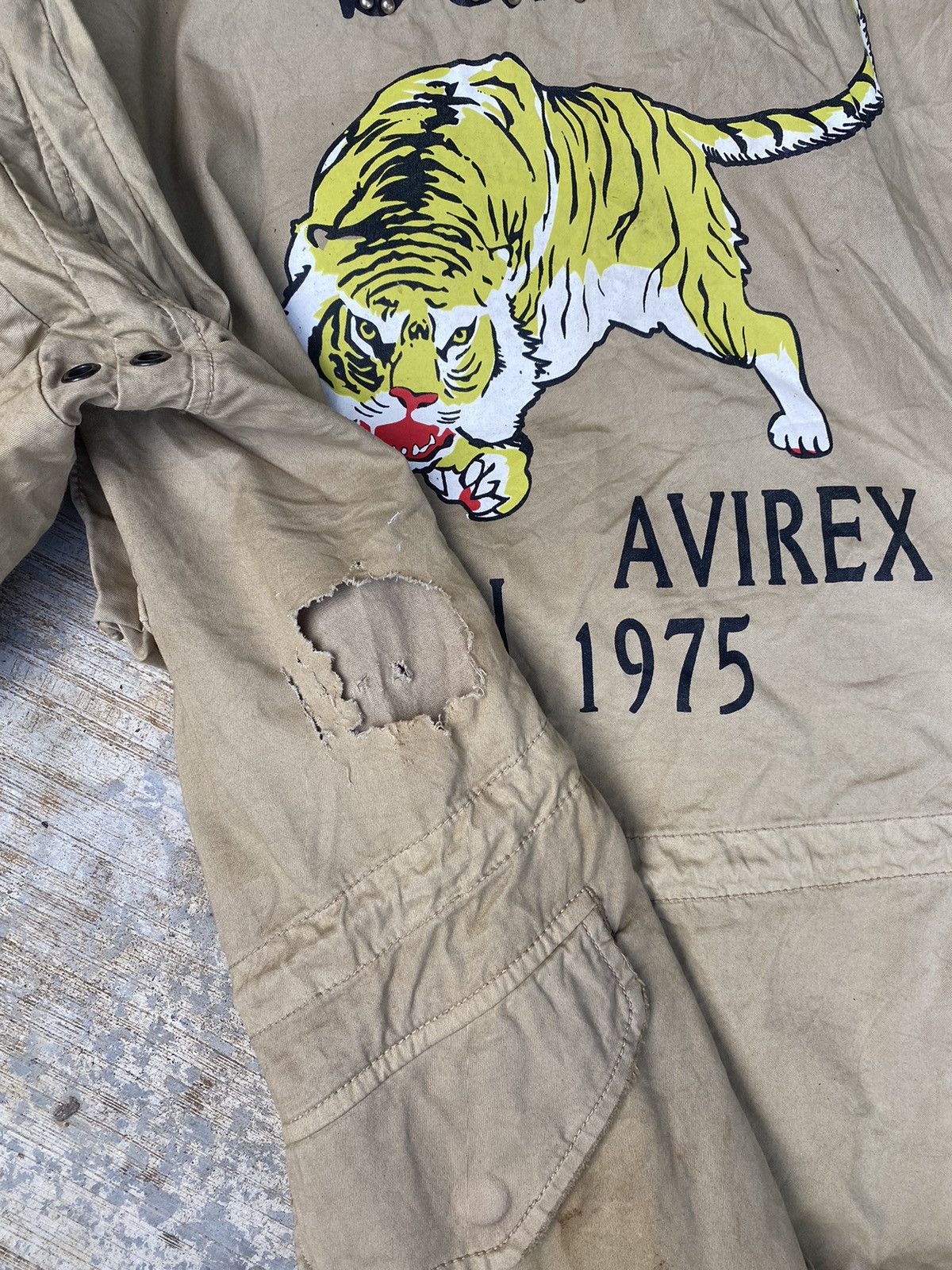 Avirex Distressed Avirex 430 FTR-BOMB SQDN M-65 Field Jacket Size US M / EU 48-50 / 2 - 10 Thumbnail