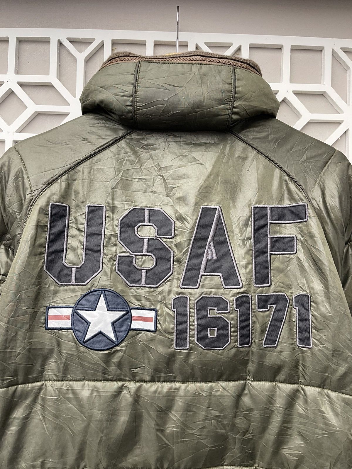 Avirex NEED GONE ASAP ‼️ Avirex Bomber Jacket Size US XL / EU 56 / 4 - 5 Thumbnail