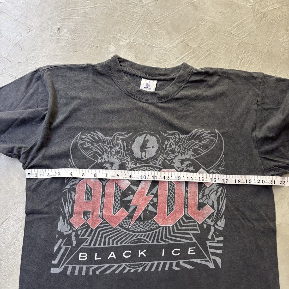 AC/DC Vintage AC/DC "Black Ice" tour t-shirt Size US XL / EU 56 / 4 - 6 Thumbnail