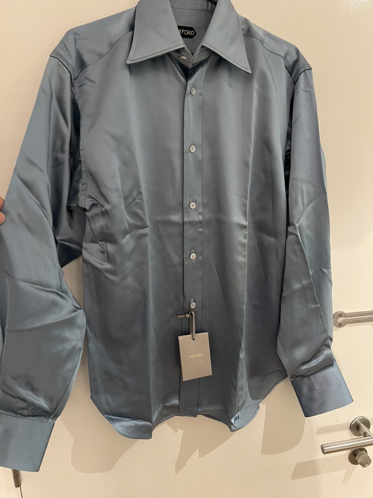 Tom Ford Tom Ford Dress Shirt Blue 15/35 shiny Size US M / EU 48-50 / 2 - 1 Thumbnail