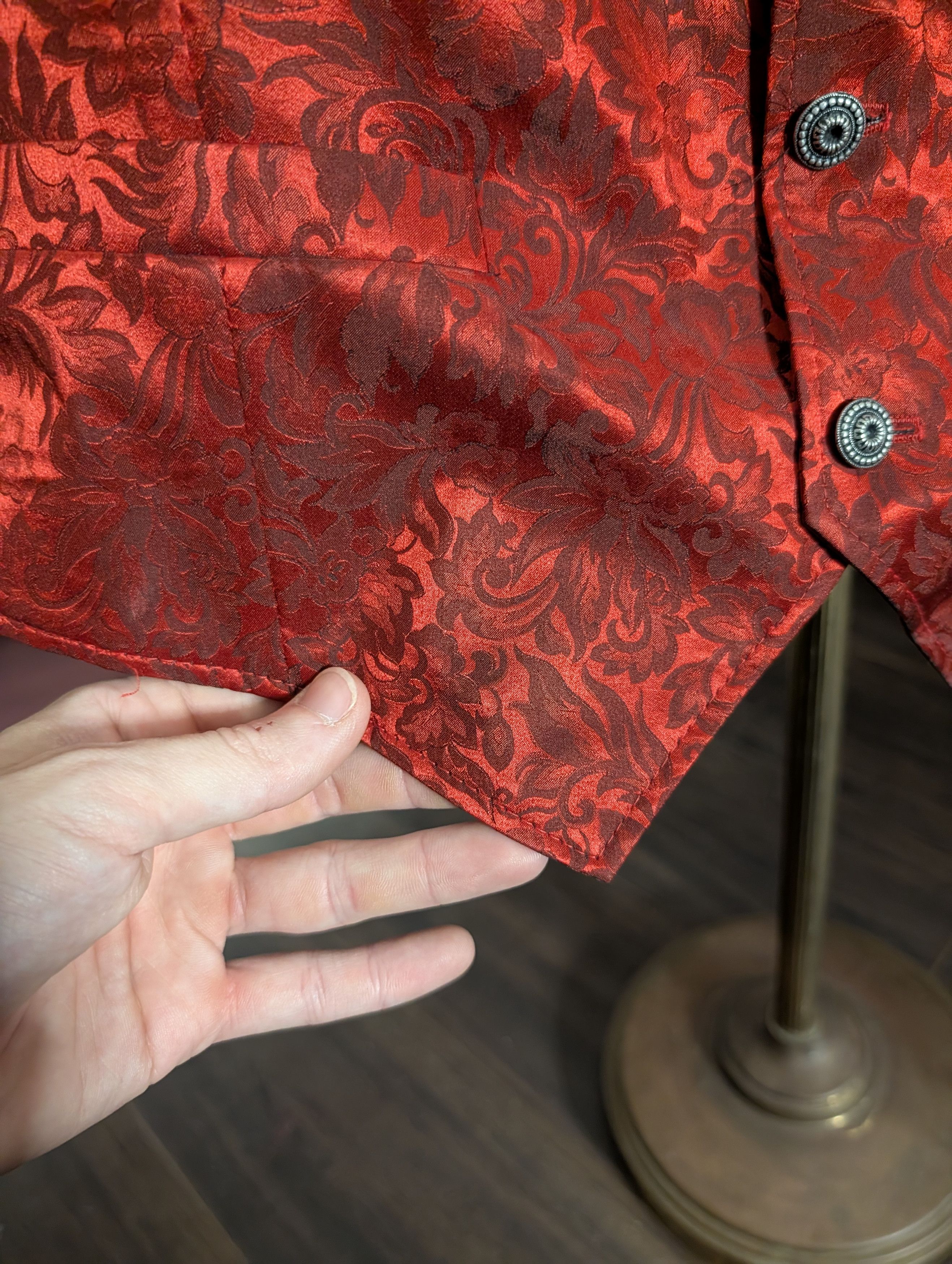 Other Wahmaker 100% SILK Red Floral Western MiUSA Vest Size 44R - 3 Thumbnail